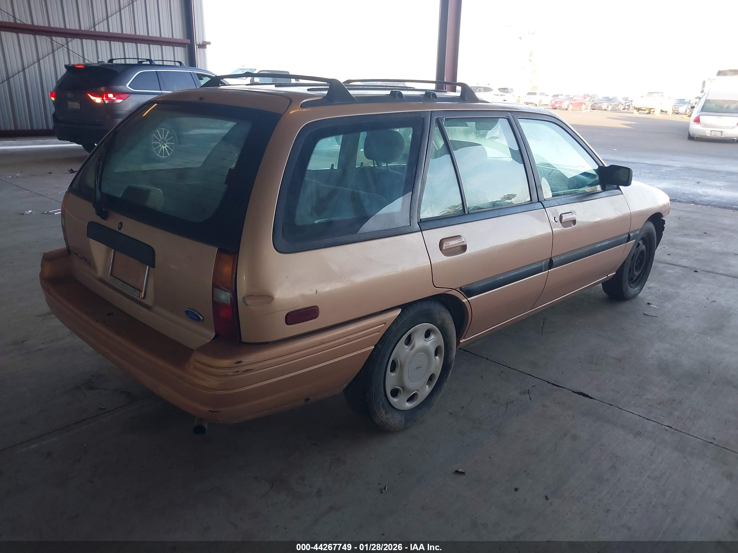 1995 Ford Escort Lx/sport Желто-коричневый vin: 3FASP15J2SR191439