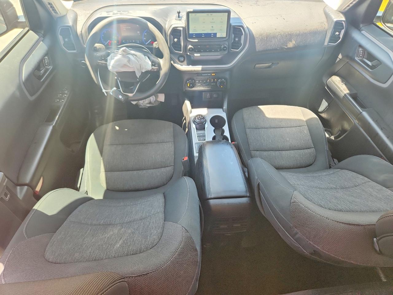 2024 Ford Bronco Sport Big Bend Серый vin: 3FMCR9B61RRE35563