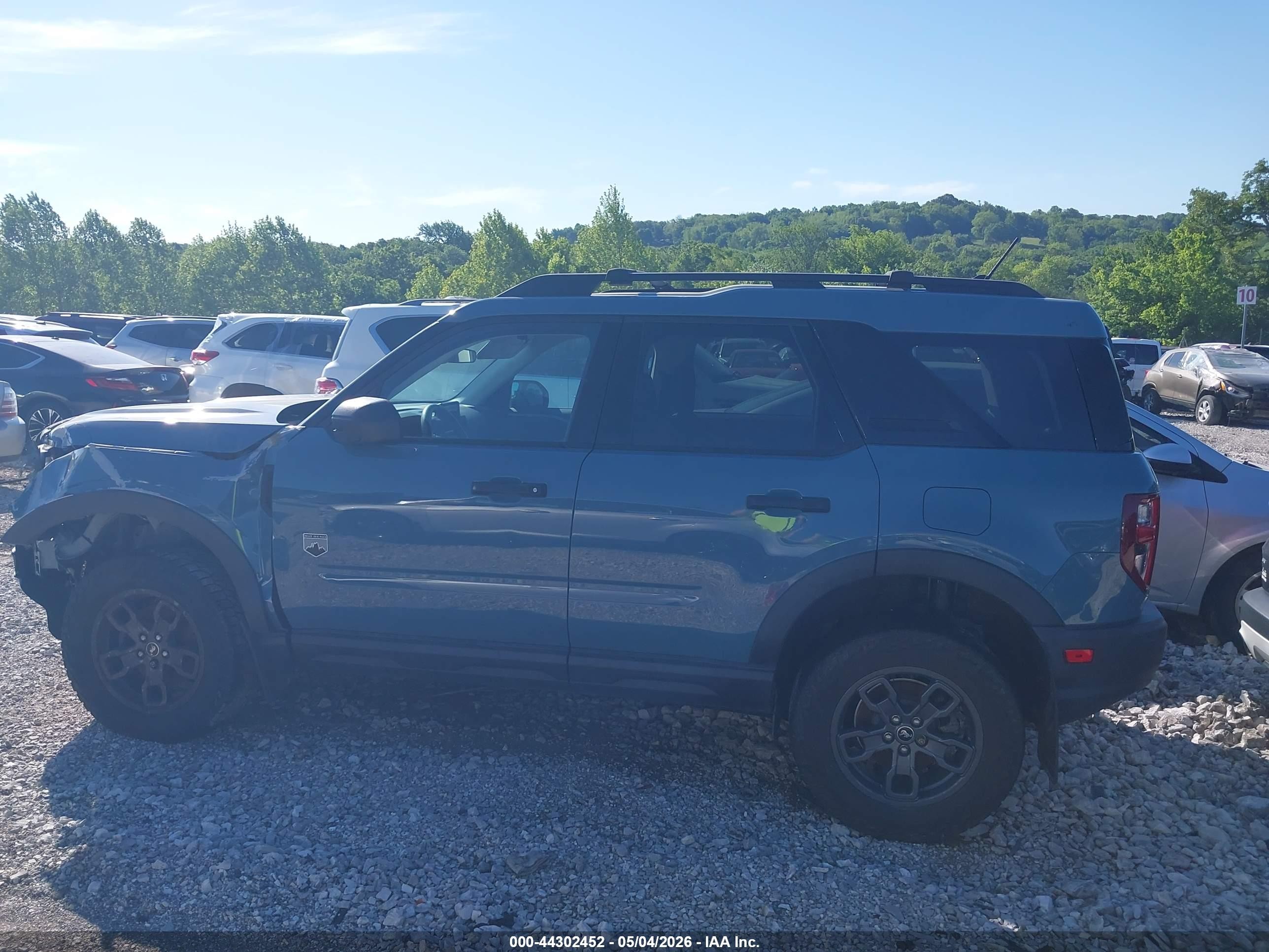 2021 Ford Bronco Sport Big Bend Синий vin: 3FMCR9B62MRA22656
