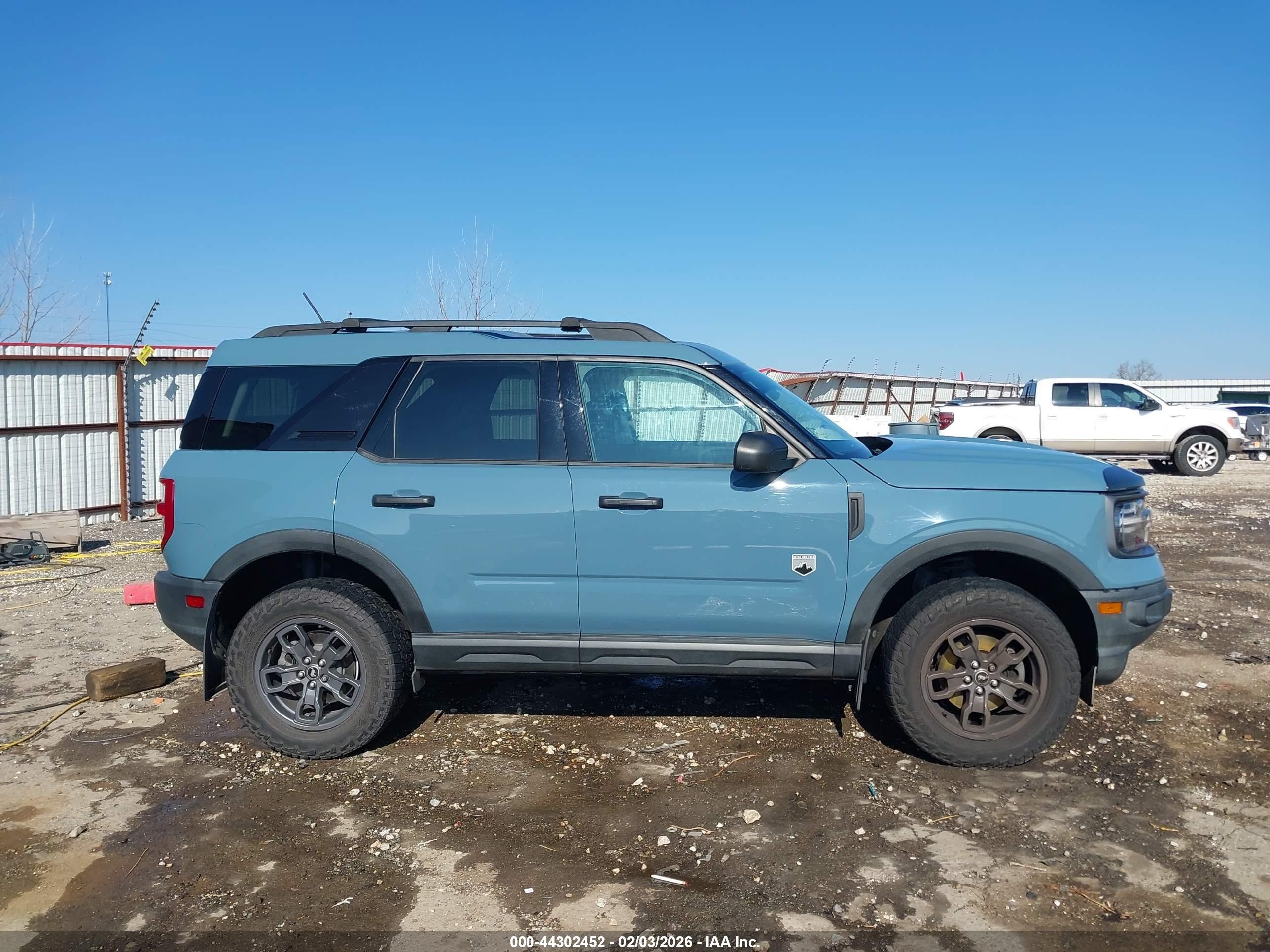 2021 Ford Bronco Sport Big Bend Синий vin: 3FMCR9B62MRA22656