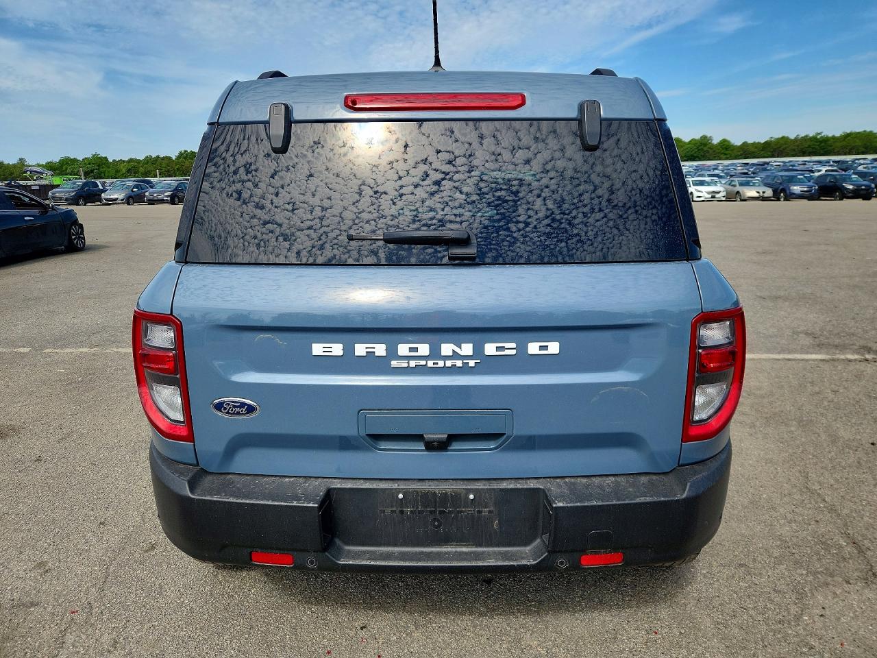 2024 Ford Bronco Sport Big Bend Синий vin: 3FMCR9B62RRF66047