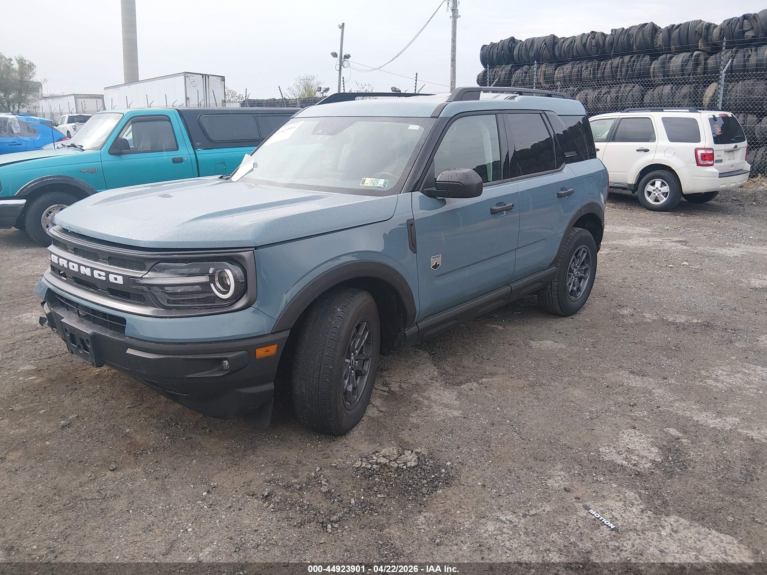 2023 Ford Bronco Sport Big Bend Синий vin: 3FMCR9B64PRE25865
