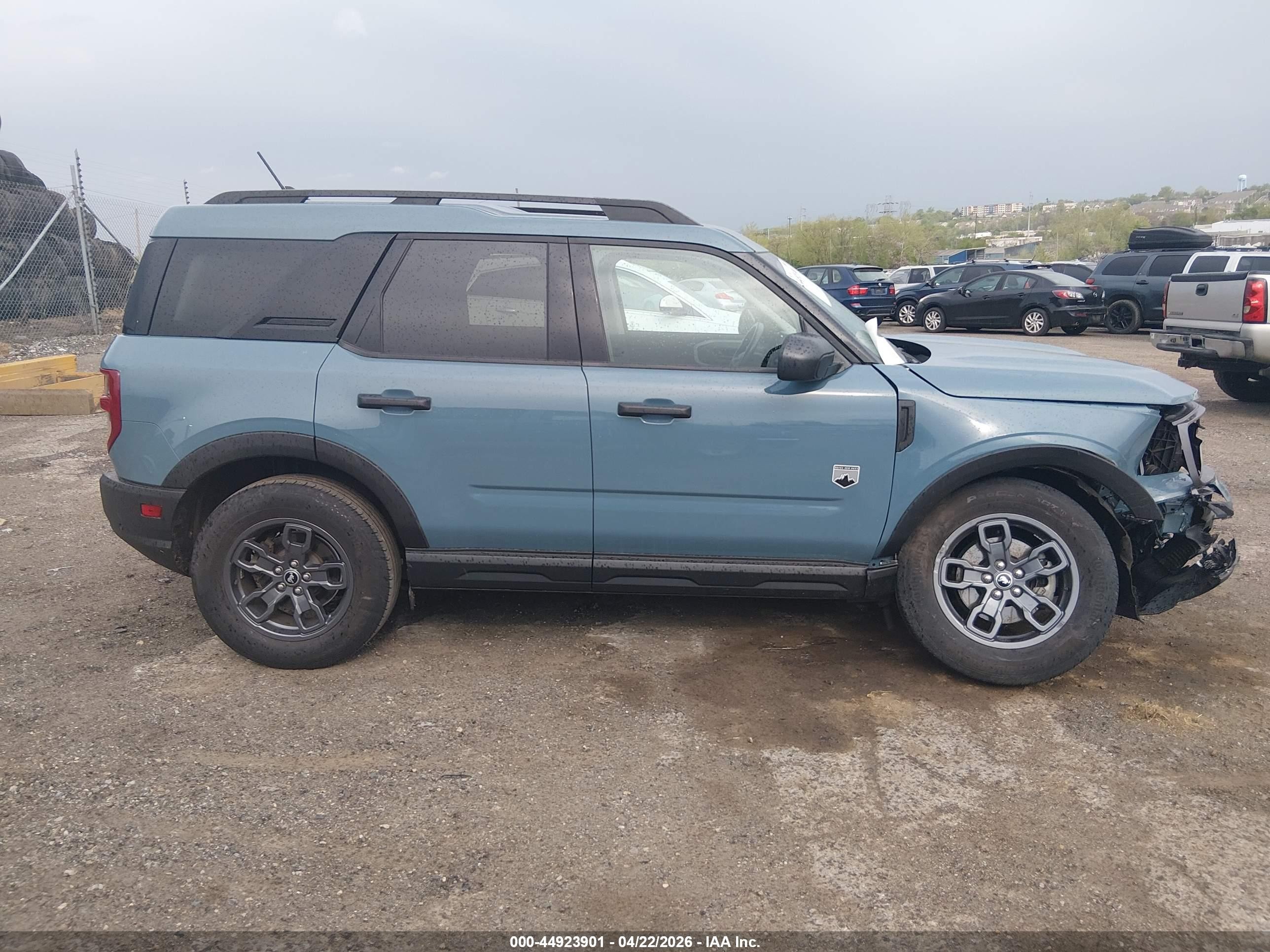 2023 Ford Bronco Sport Big Bend Синий vin: 3FMCR9B64PRE25865