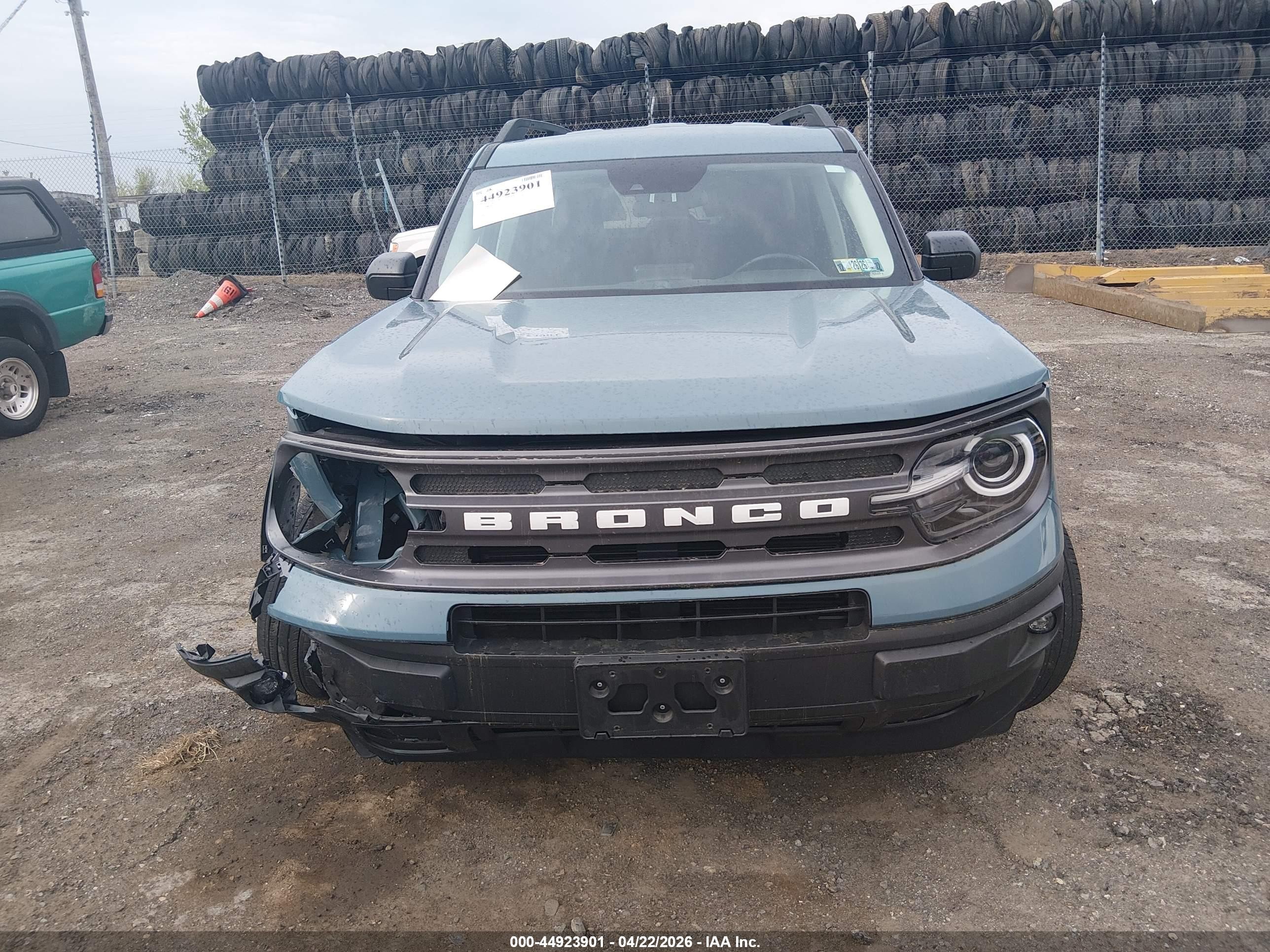 2023 Ford Bronco Sport Big Bend Синий vin: 3FMCR9B64PRE25865
