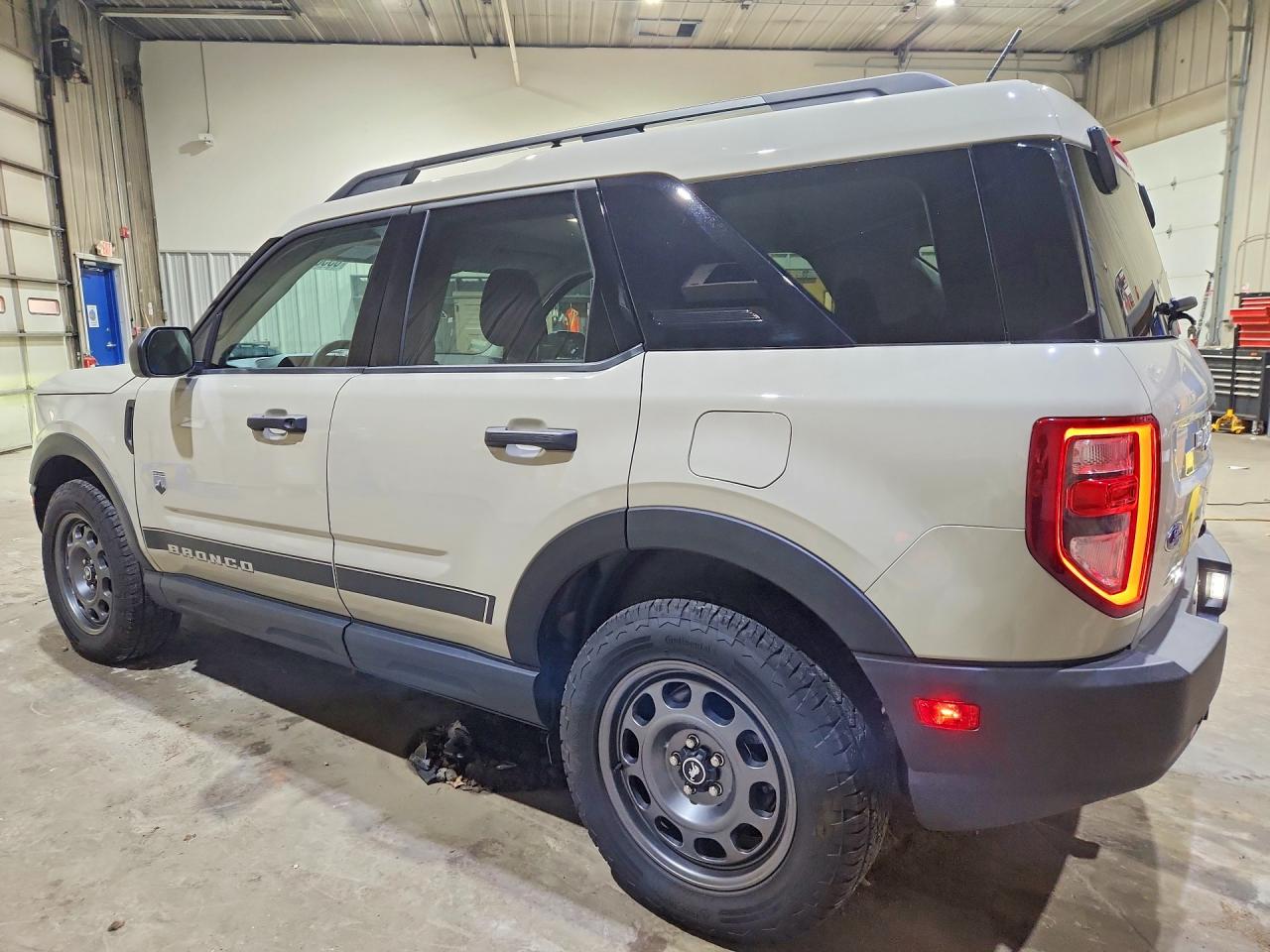 2024 Ford Bronco Sport Big Bend Beige vin: 3FMCR9B67RRE79650