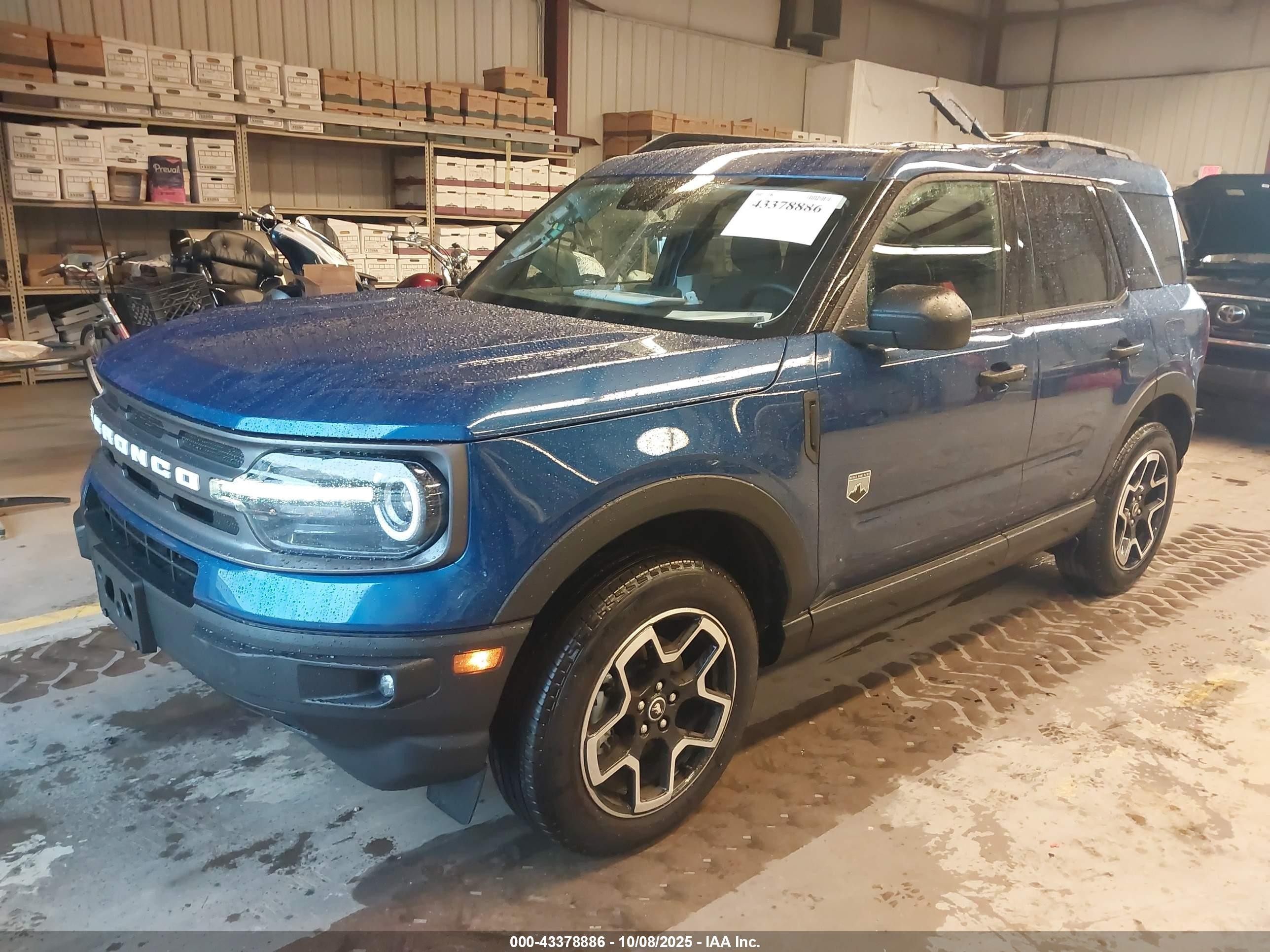 2024 Ford Bronco Sport Big Bend Синий vin: 3FMCR9B69RRF51965