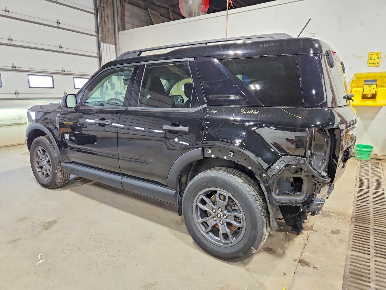 2024 Ford Bronco Sport Big Bend Черный vin: 3FMCR9B6XRRE07129