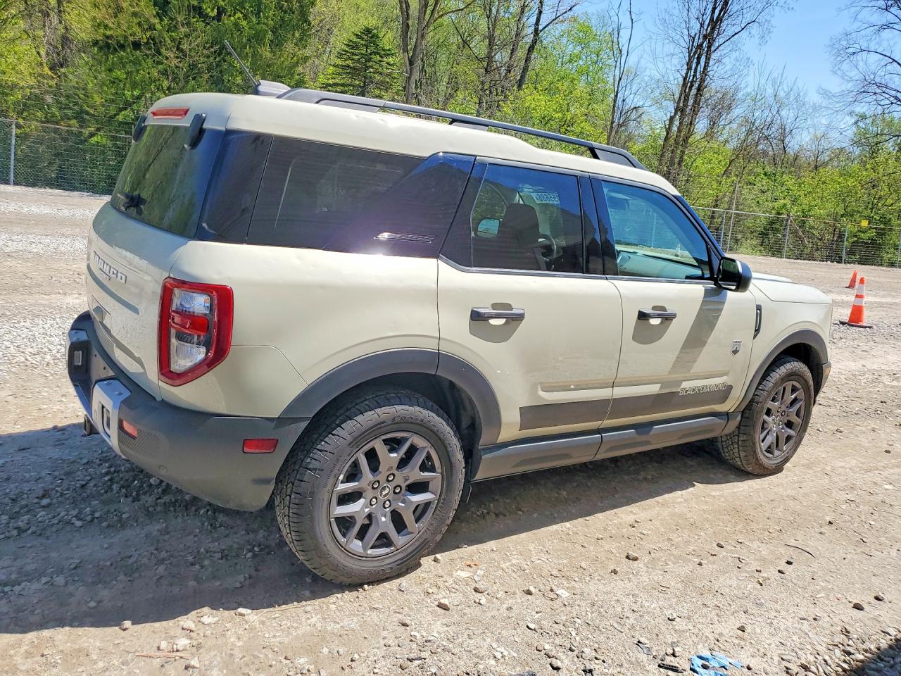 2025 Ford Bronco Sport Big Bend Beige vin: 3FMCR9BNXSRE14093