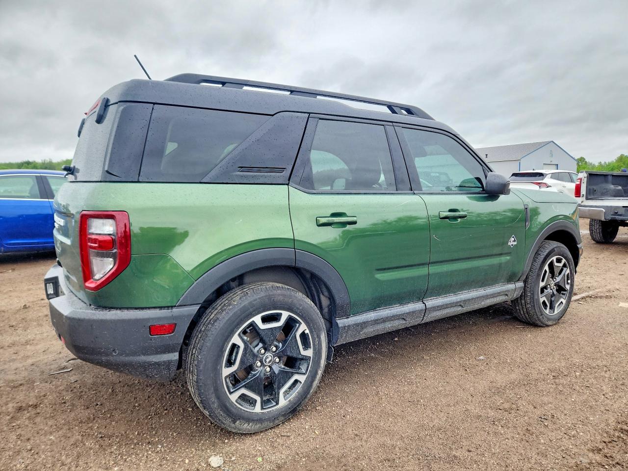 2024 Ford Bronco Sport Outer Banks Green vin: 3FMCR9C64RRF27006