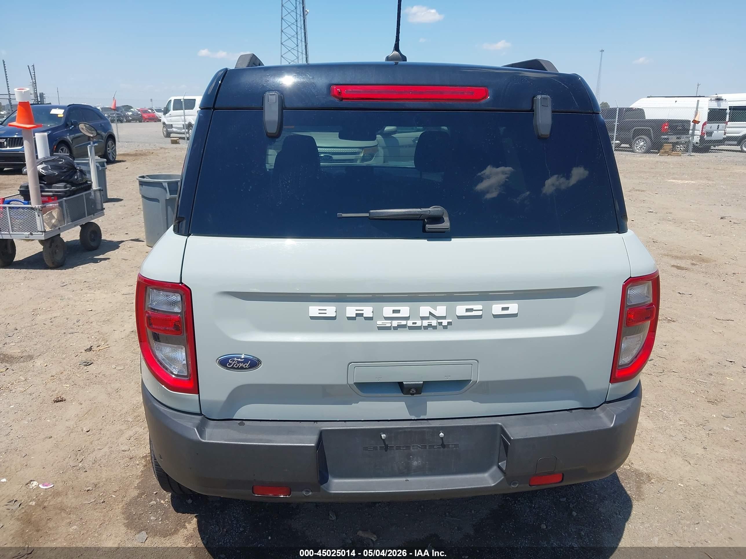 2021 Ford Bronco Sport Outer Banks Серый vin: 3FMCR9C67MRB14165
