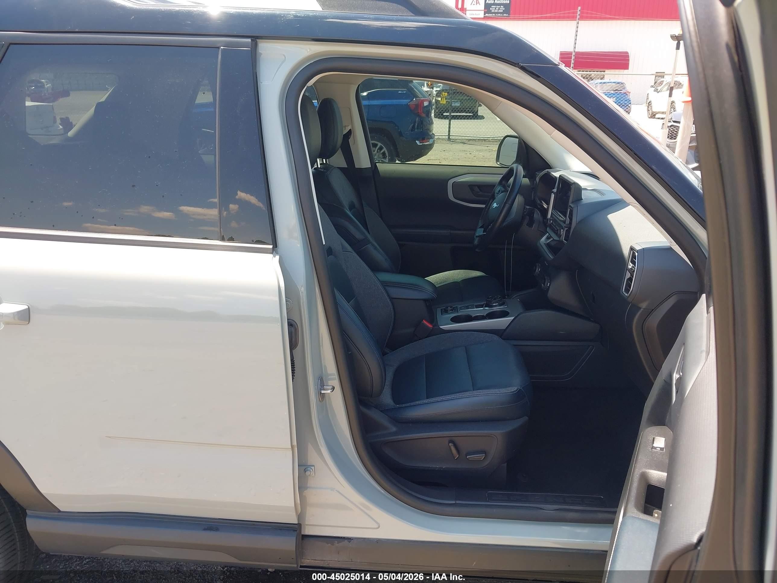 2021 Ford Bronco Sport Outer Banks Серый vin: 3FMCR9C67MRB14165