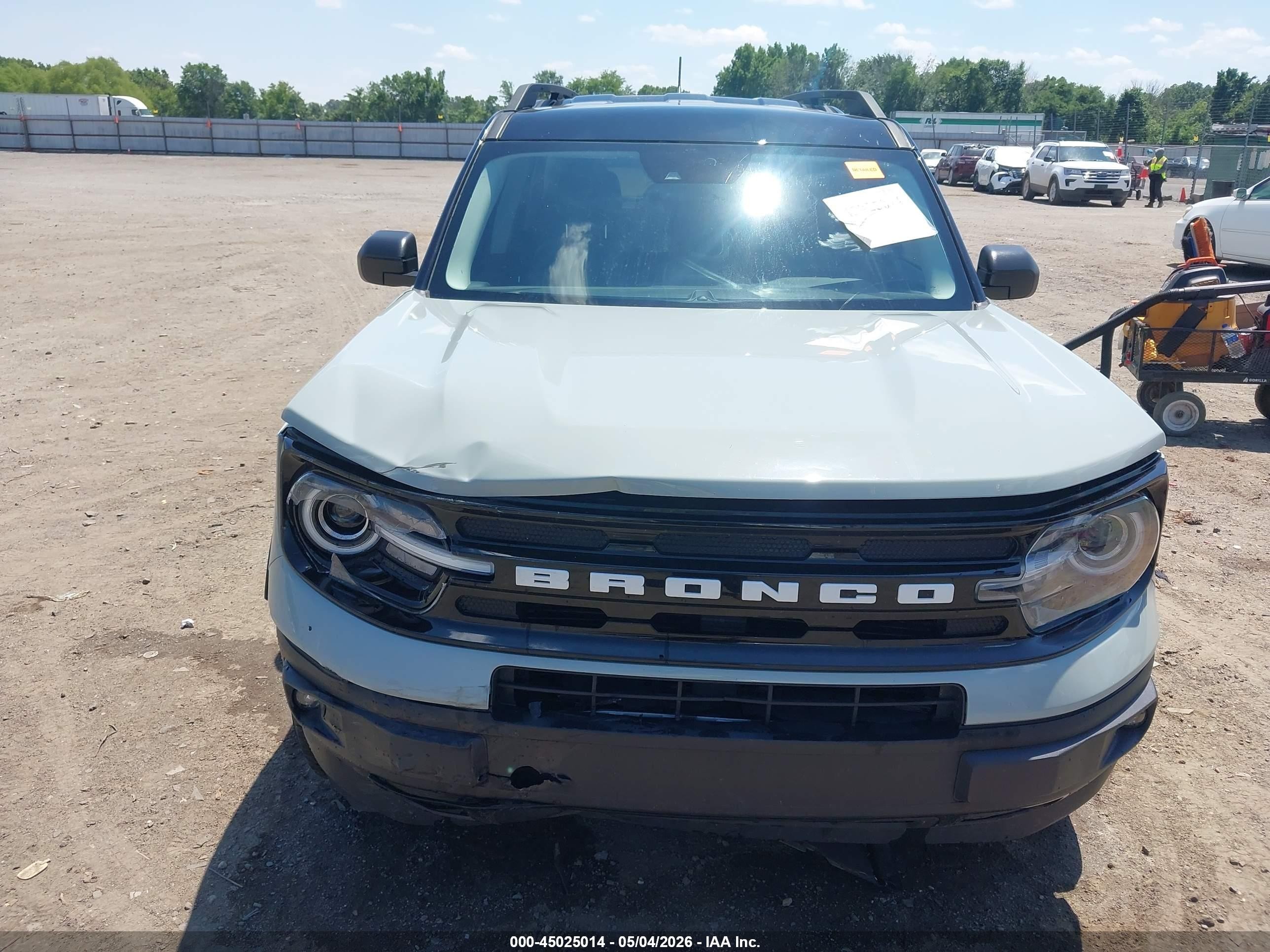2021 Ford Bronco Sport Outer Banks Серый vin: 3FMCR9C67MRB14165