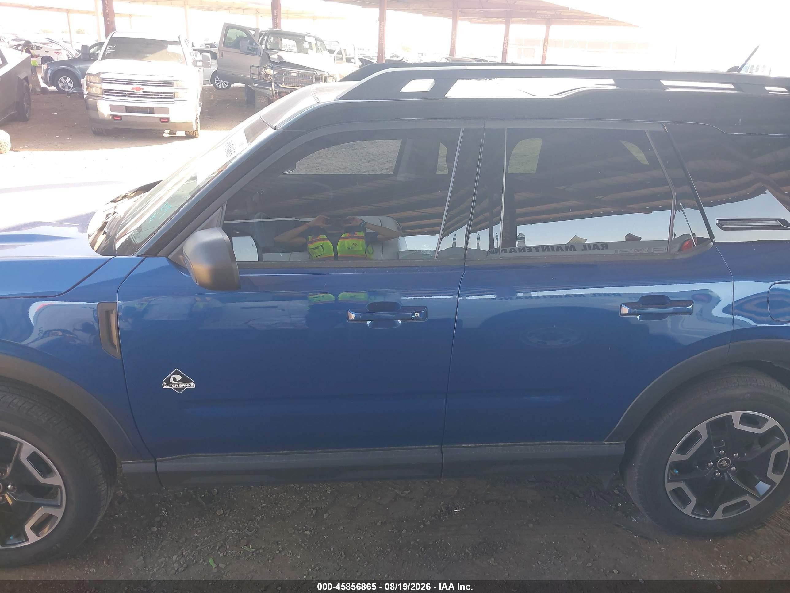 2024 Ford Bronco Sport Outer Banks Blue vin: 3FMCR9C69RRF07804