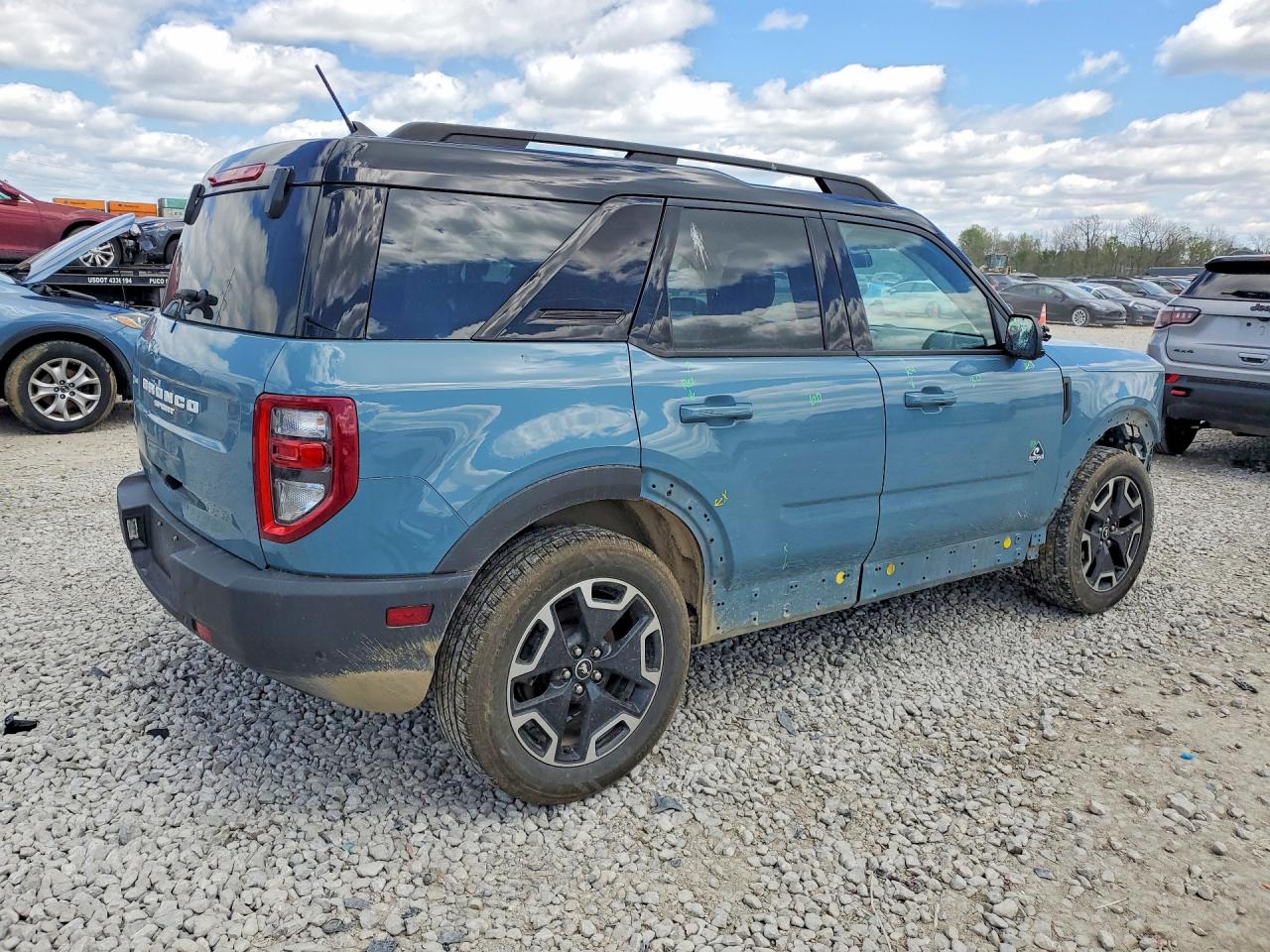 2021 Ford Bronco Sport Outer Banks Blue vin: 3FMCR9C6XMRA35489