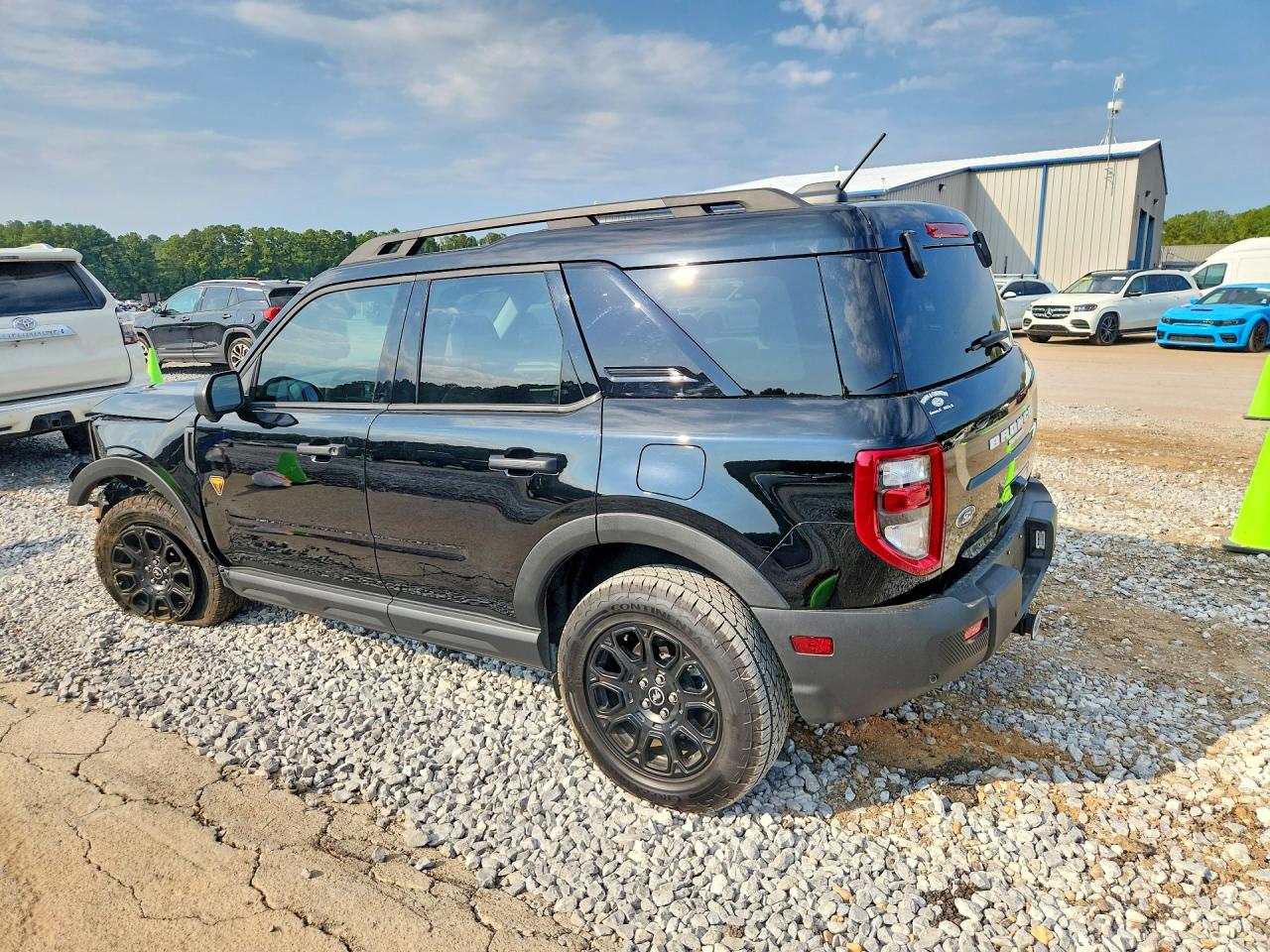 2025 Ford Bronco Sport Badlands Черный vin: 3FMCR9DA0SRE27526