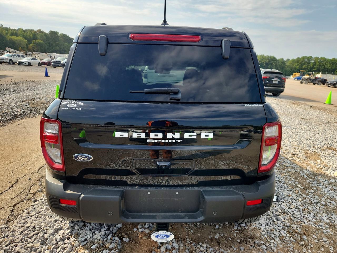 2025 Ford Bronco Sport Badlands Черный vin: 3FMCR9DA0SRE27526