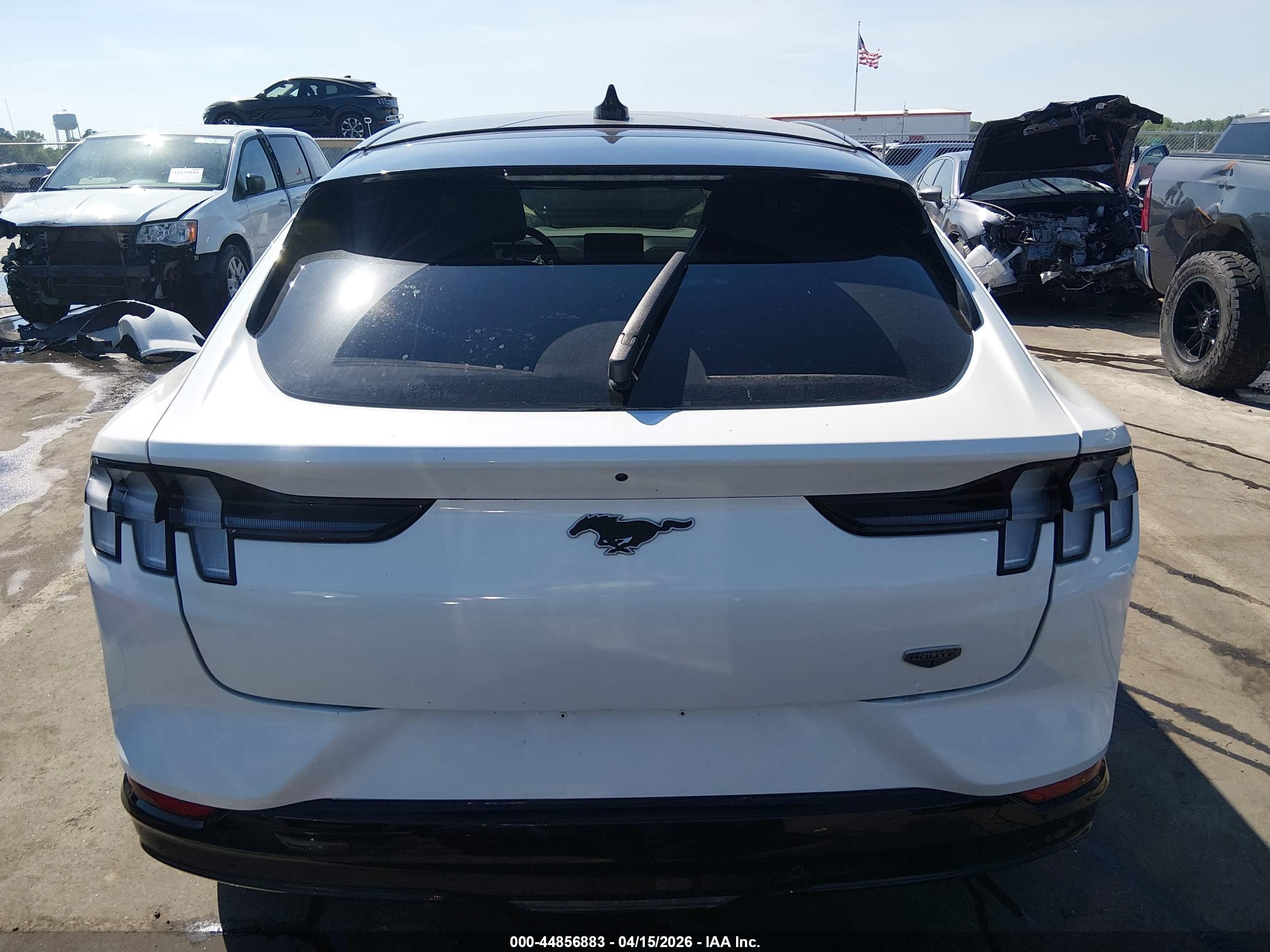 2021 Ford Mustang Mach-e California Route 1 White vin: 3FMTK2R71MMA01661
