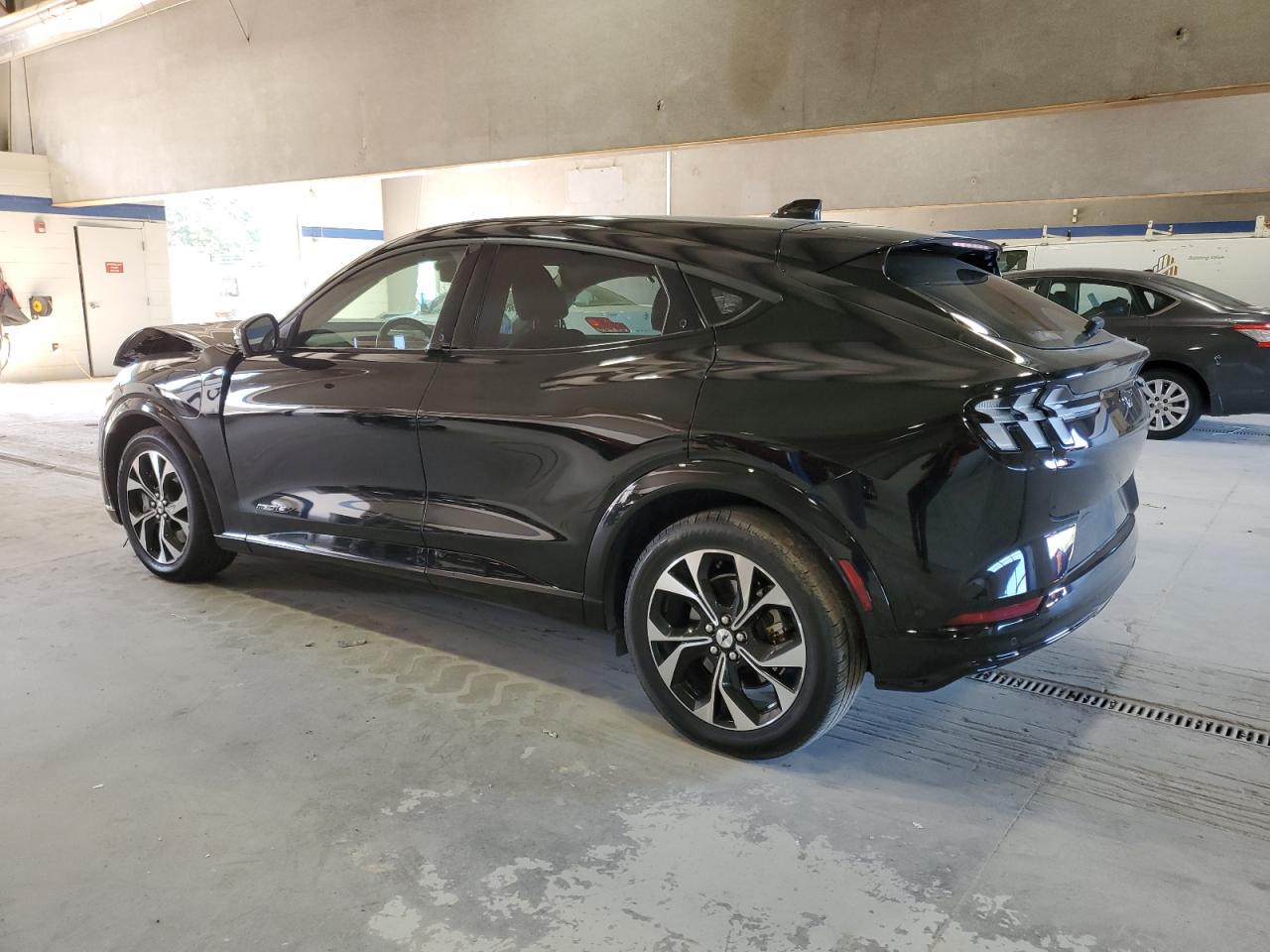 2021 Ford Mustang Mach-e Premium Black vin: 3FMTK3R72MMA64225