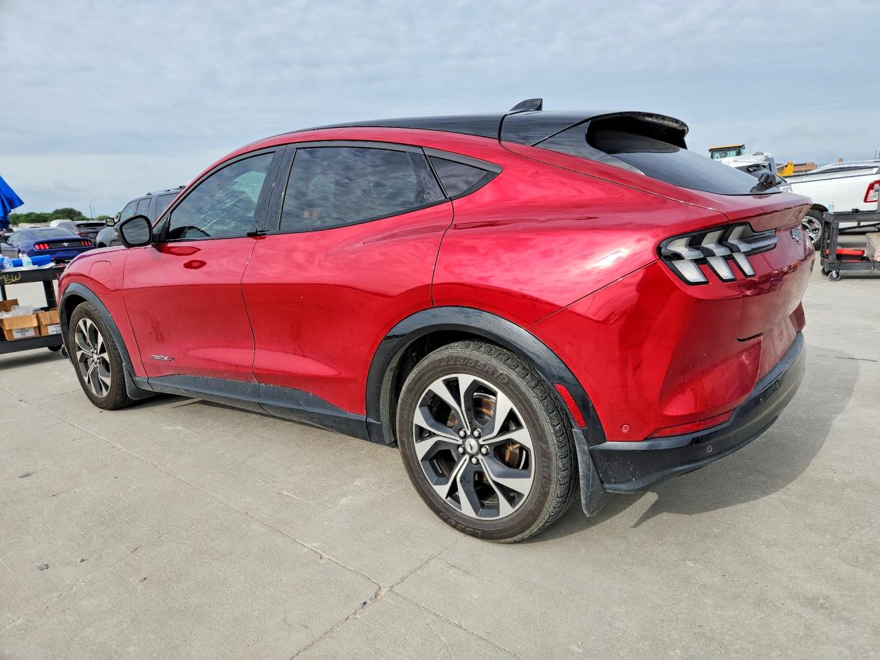 2021 Ford Mustang Mach-e Premium Red vin: 3FMTK3R76MMA01872