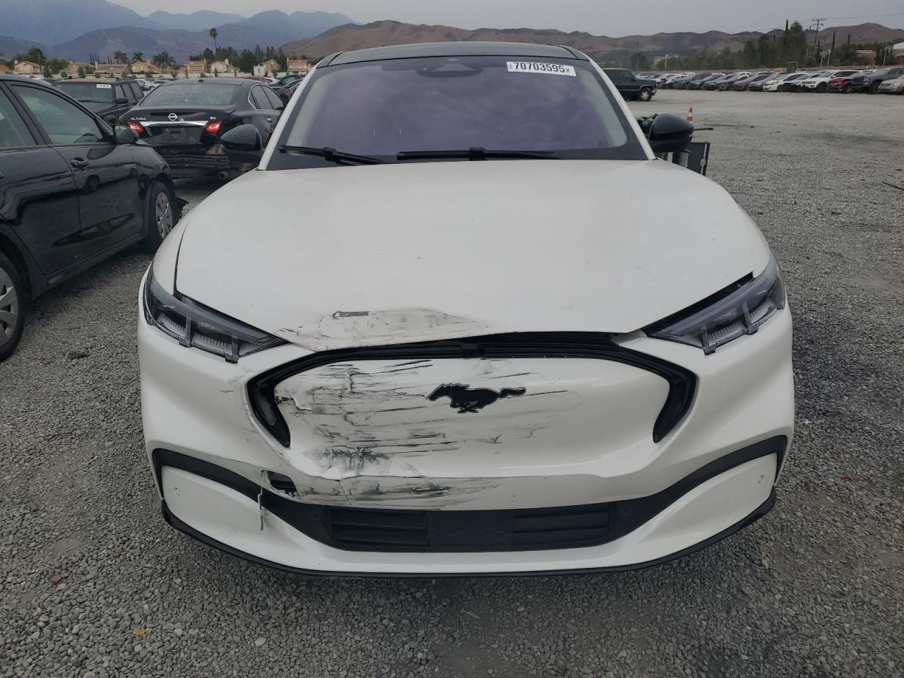 2022 Ford Mustang Mach-e Premium White vin: 3FMTK3RM0NMA26693