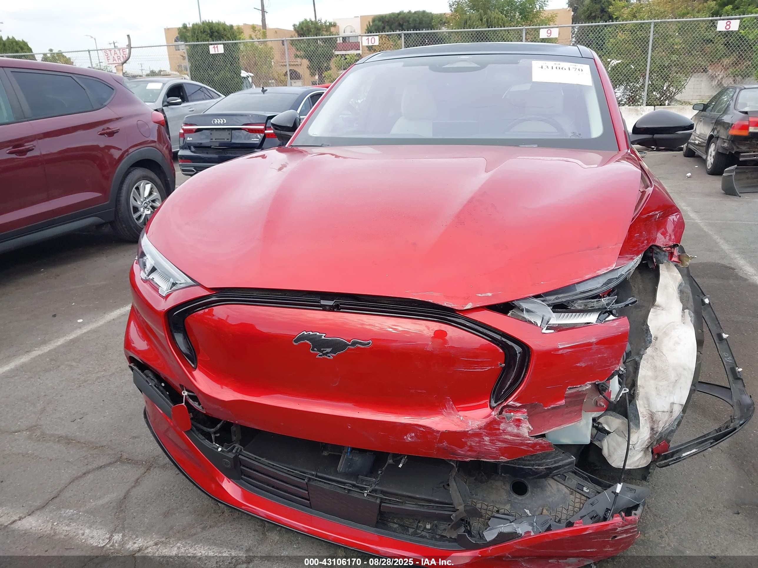 2021 Ford Mustang Mach-e Premium Burgundy vin: 3FMTK3RM8MMA56796