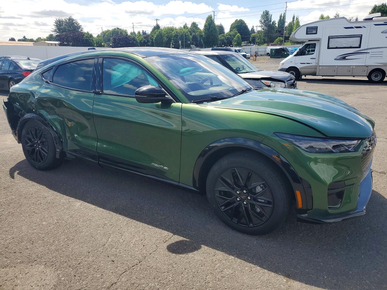 2026 Ford Mustang Mach-e Premium Green vin: 3FMTK3SU0TMA03793