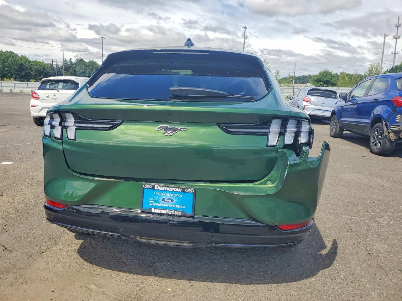 2026 Ford Mustang Mach-e Premium Green vin: 3FMTK3SU0TMA03793