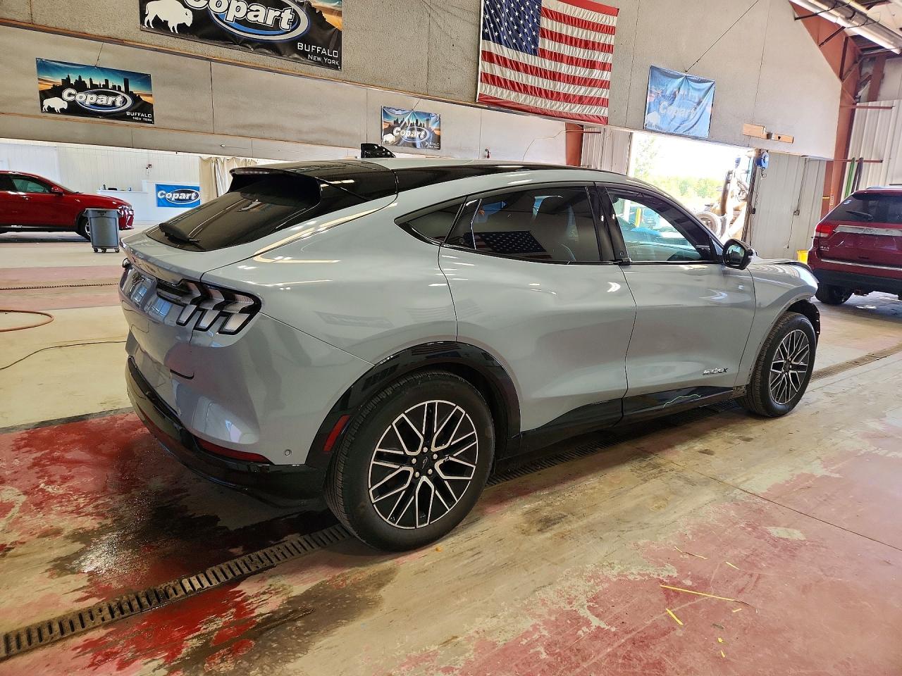 2024 Ford Mustang Mach-e Premium Silver vin: 3FMTK3SU2RMA15940