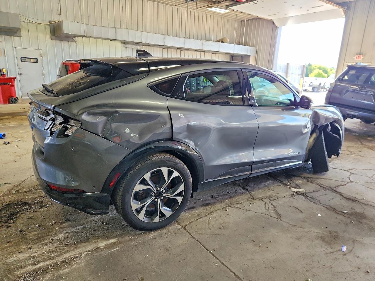 2023 Ford Mustang Mach-e Premium Gray vin: 3FMTK3SU3PMB05868