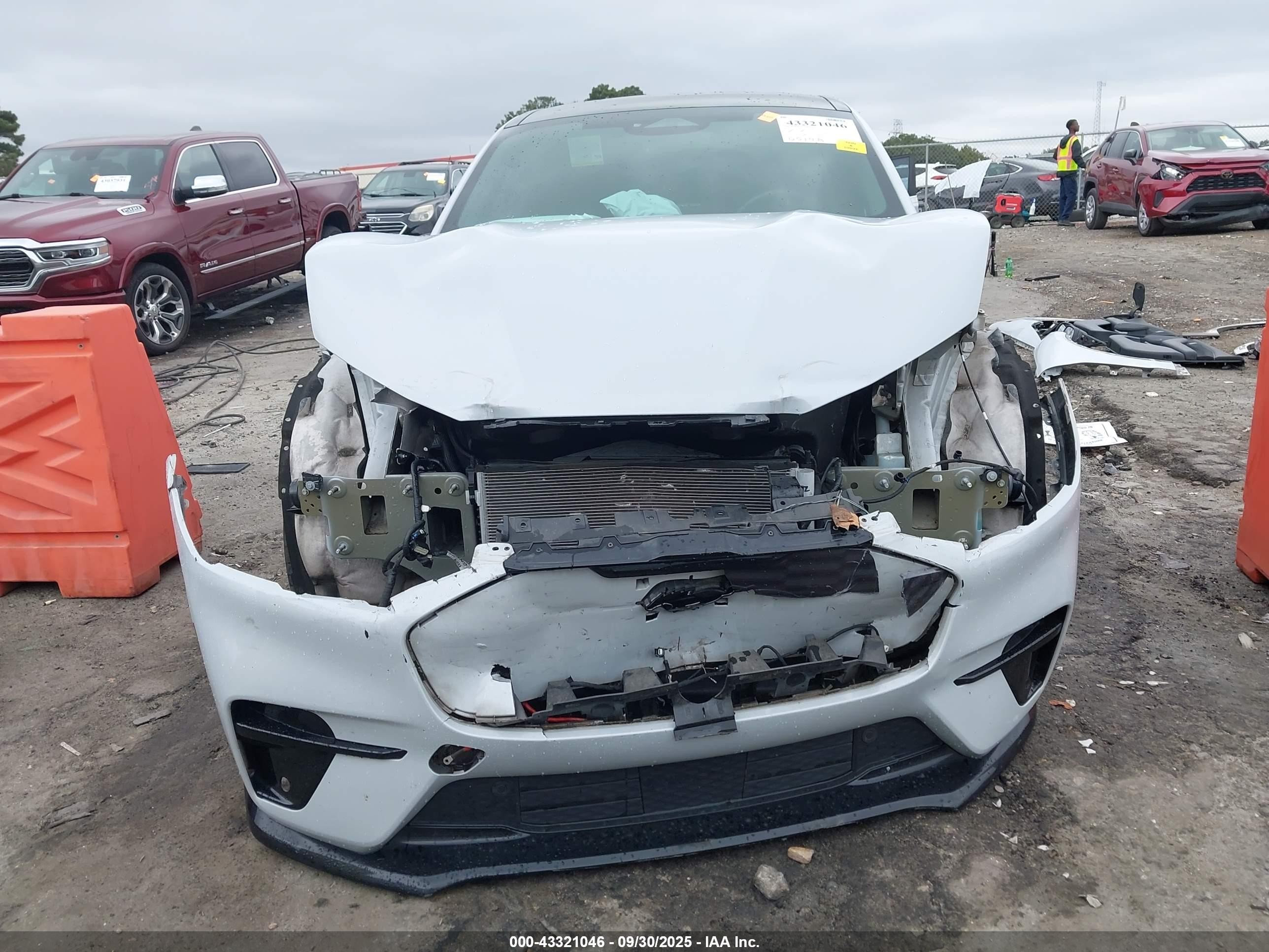 2021 Ford Mustang Mach-e Gt White vin: 3FMTK4SE2MME03046
