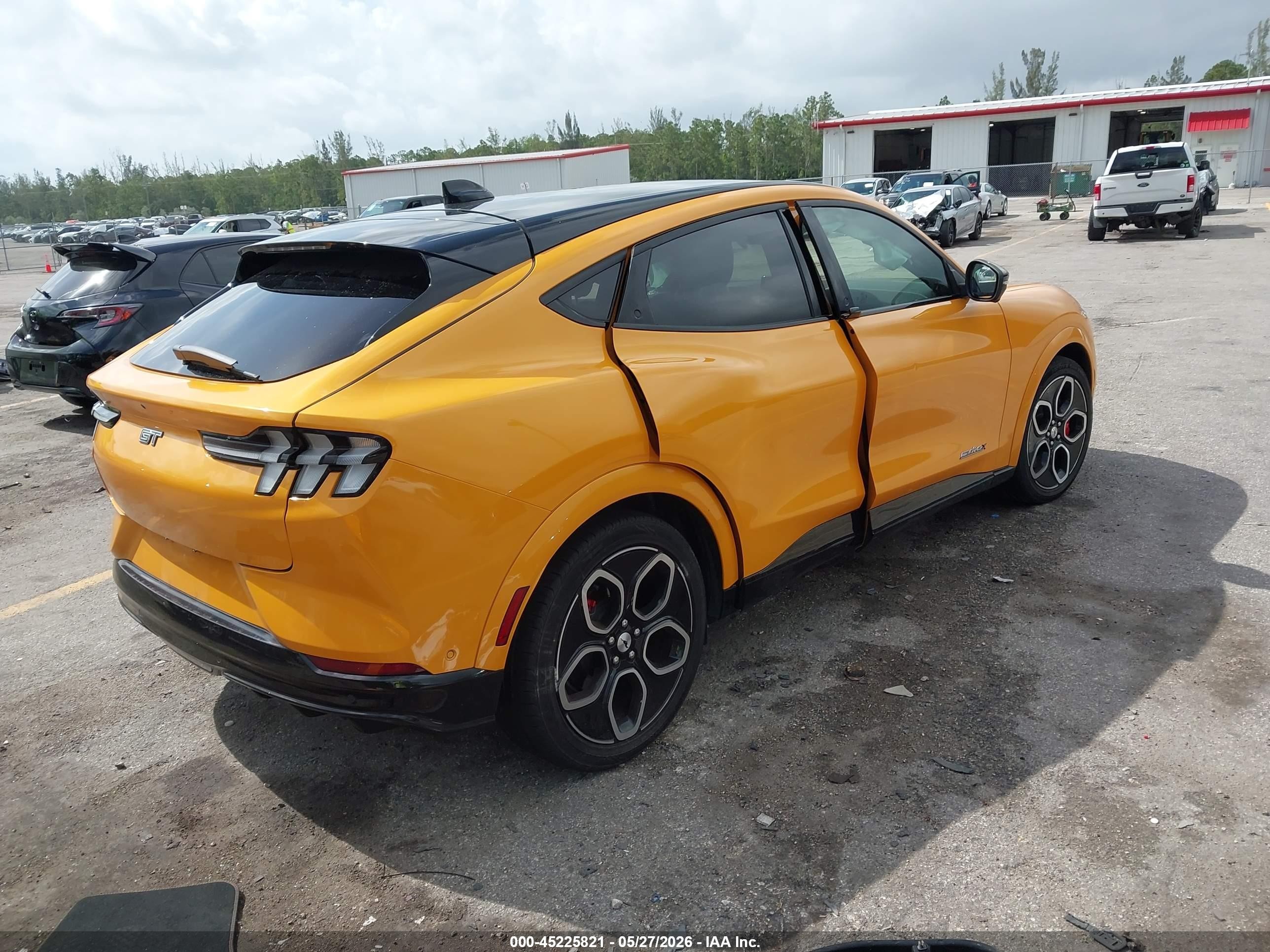 2021 Ford Mustang Mach-e Gt Оранжевый vin: 3FMTK4SE8MME00491