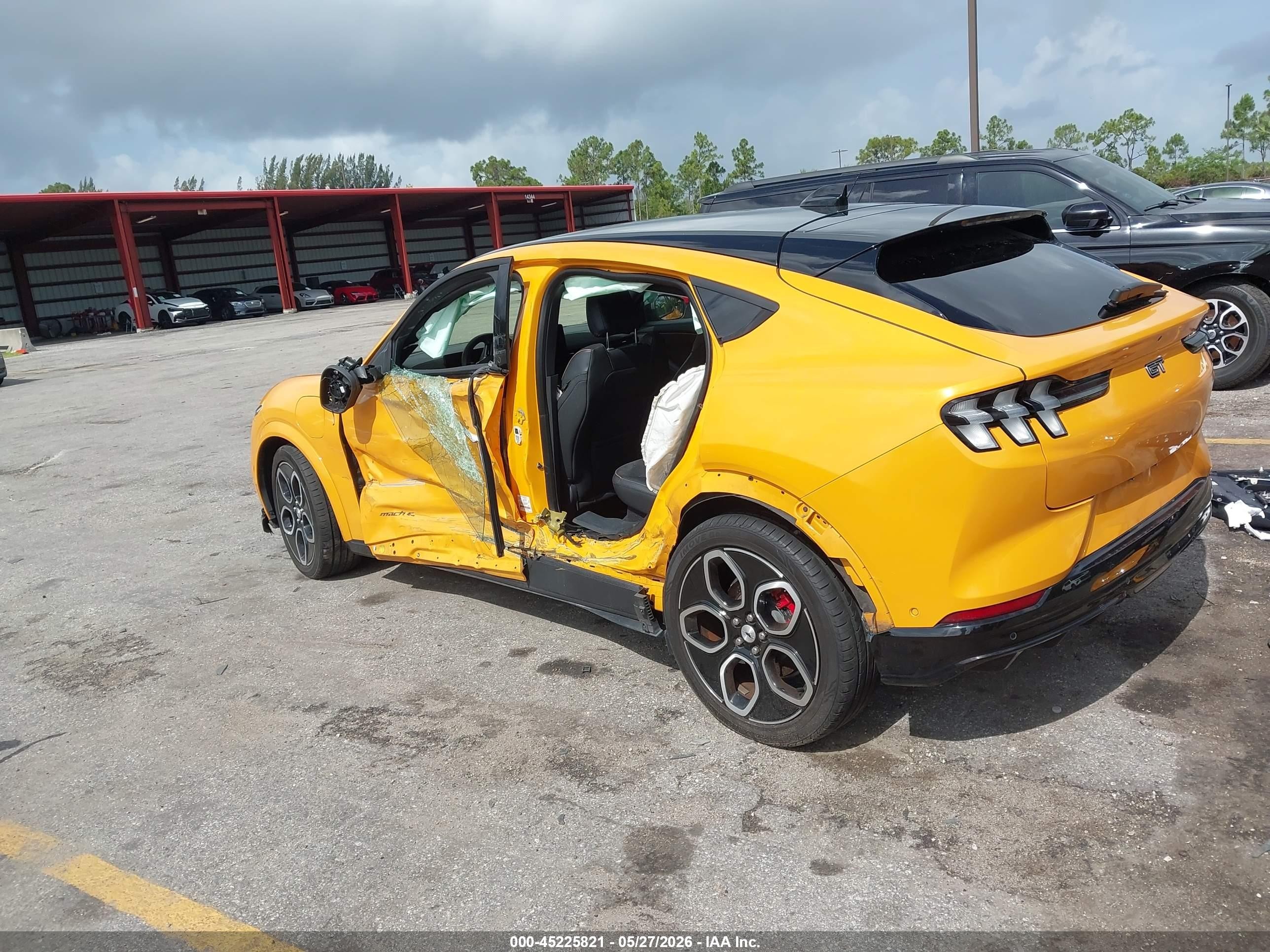 2021 Ford Mustang Mach-e Gt Оранжевый vin: 3FMTK4SE8MME00491