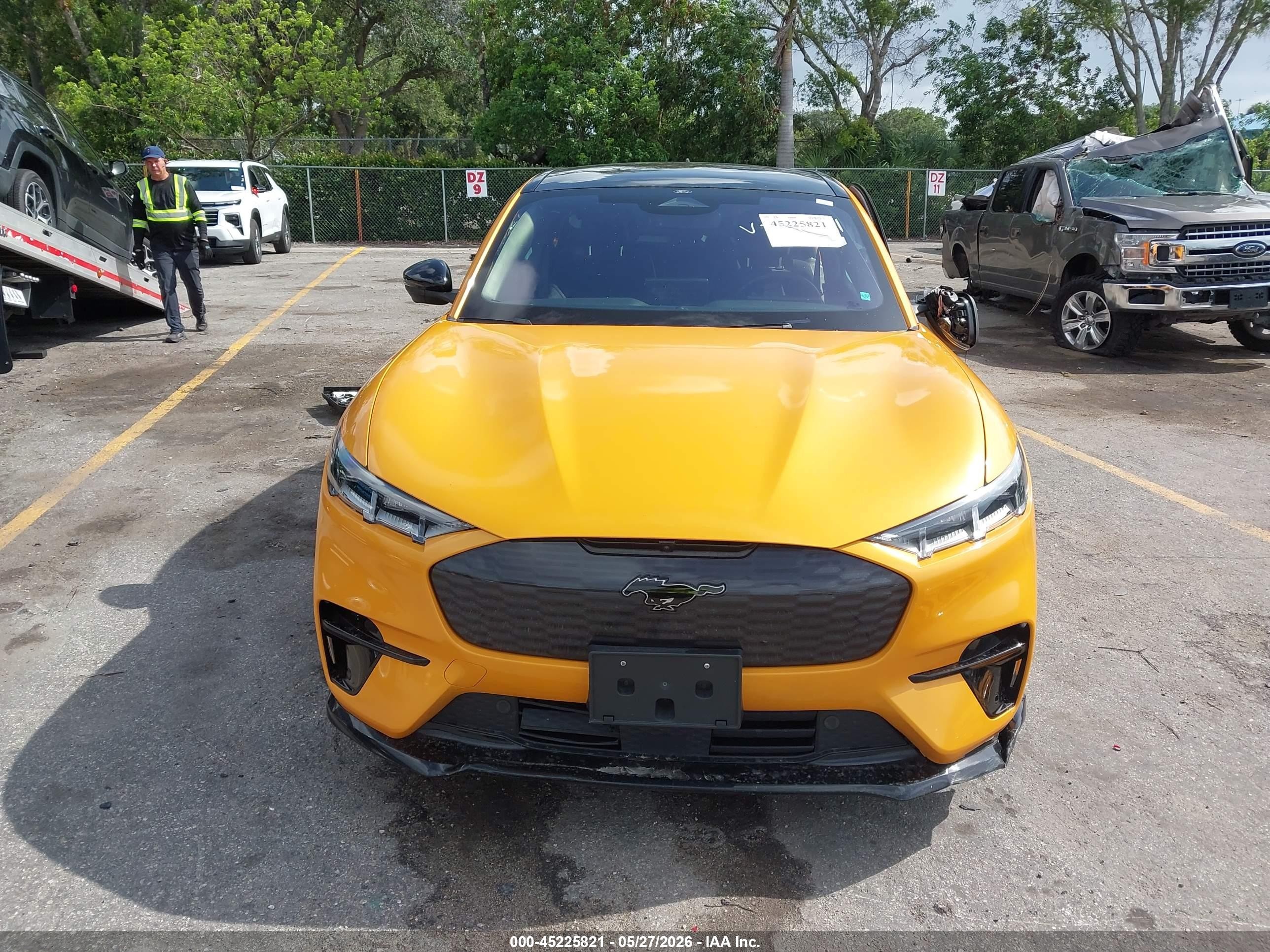 2021 Ford Mustang Mach-e Gt Оранжевый vin: 3FMTK4SE8MME00491