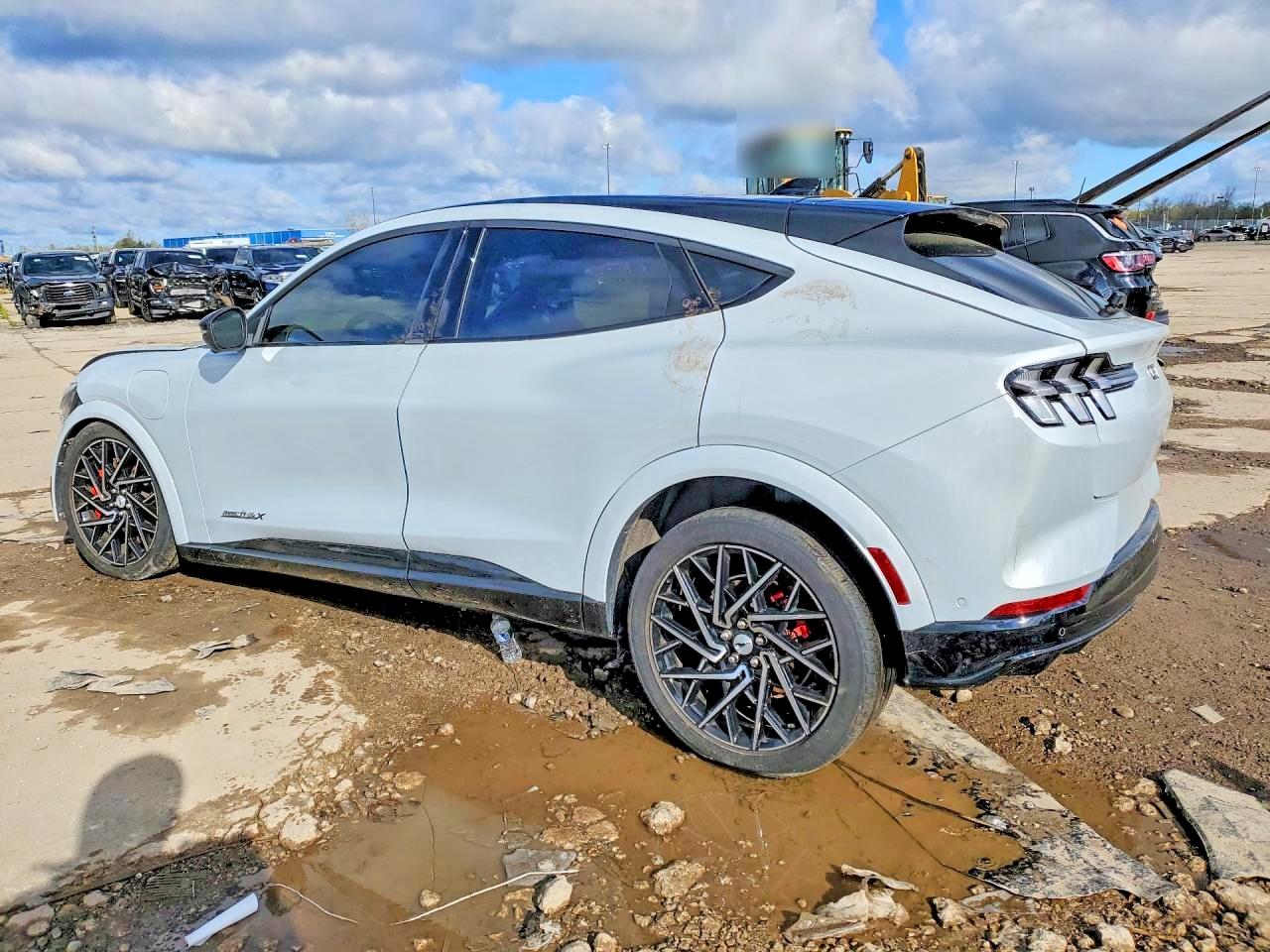 2023 Ford Mustang Mach-e Gt Silver vin: 3FMTK4SX5PMA85915
