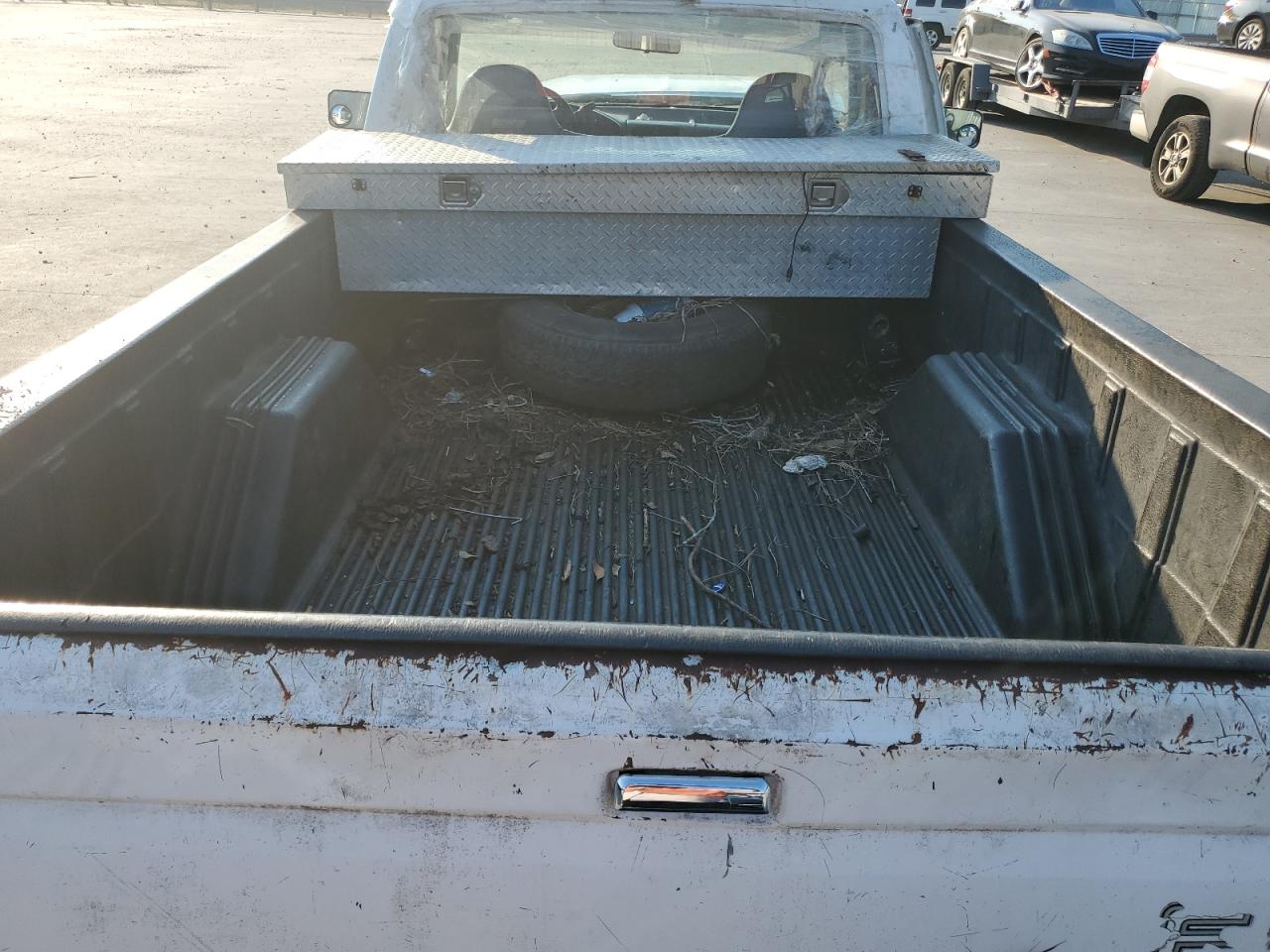 1997 Ford F250 White vin: 3FTHF25H1VMA51443