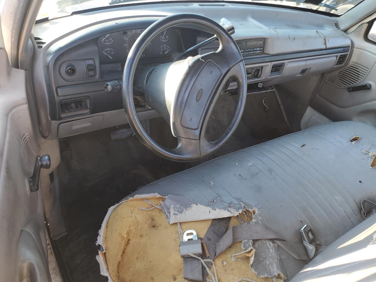 1997 Ford F250 White vin: 3FTHF25H1VMA51443