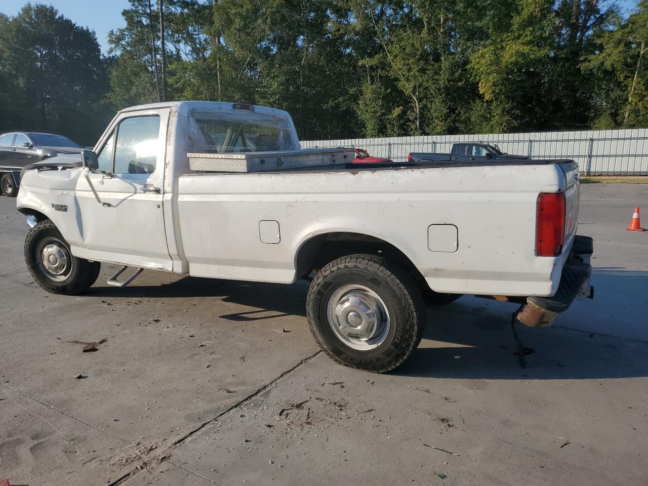 1997 Ford F250 White vin: 3FTHF25H1VMA51443