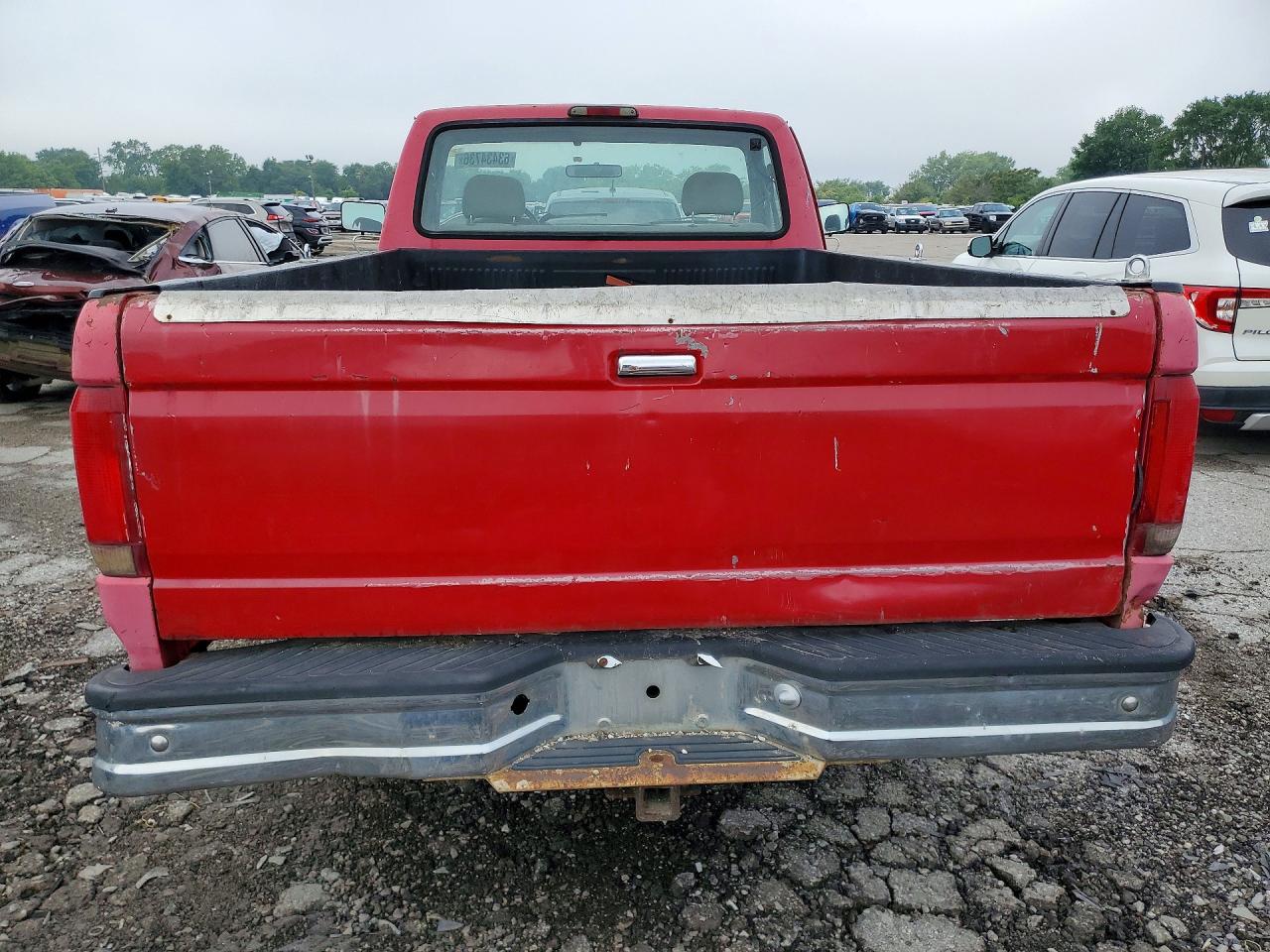 1997 Ford F250 Red vin: 3FTHF25HXVMA38299