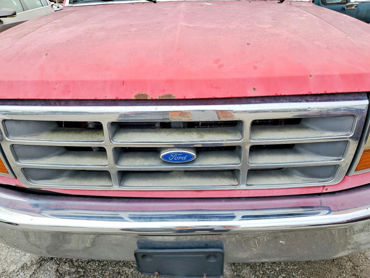 1997 Ford F250 Red vin: 3FTHF25HXVMA38299
