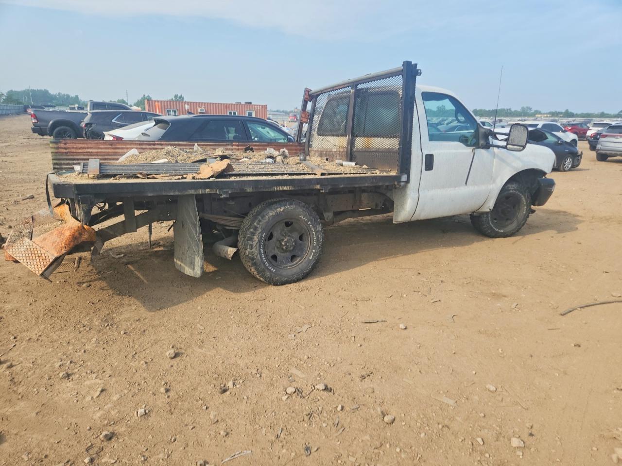 2001 Ford F250 Super Duty White vin: 3FTNF20F71MA67908