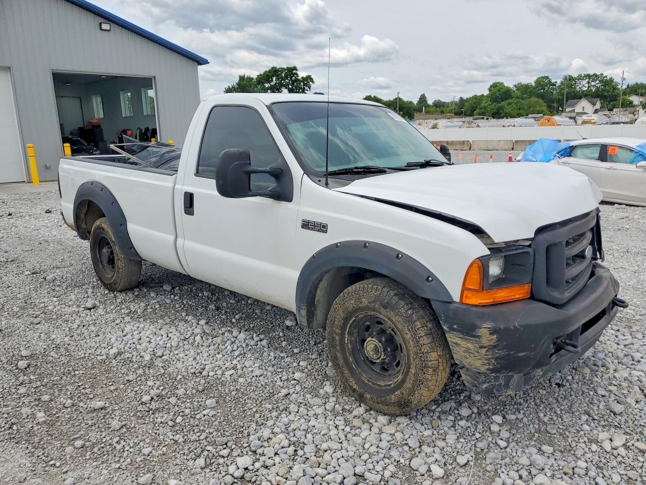 2001 Ford F250 Белый vin: 3FTNF20L71MA85265