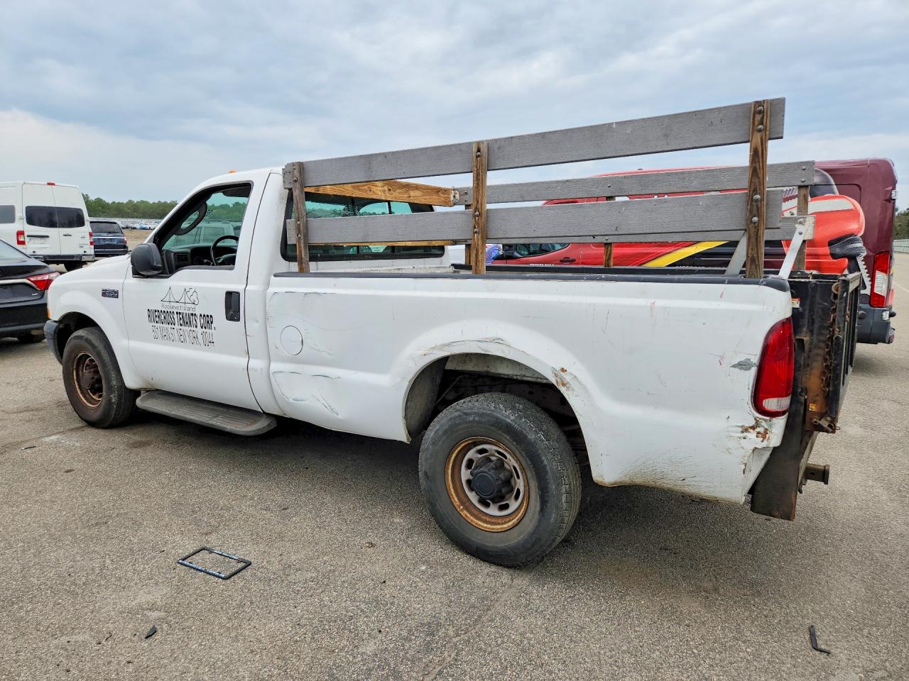 2003 Ford F250 Super Duty White vin: 3FTNF20L93MB28314