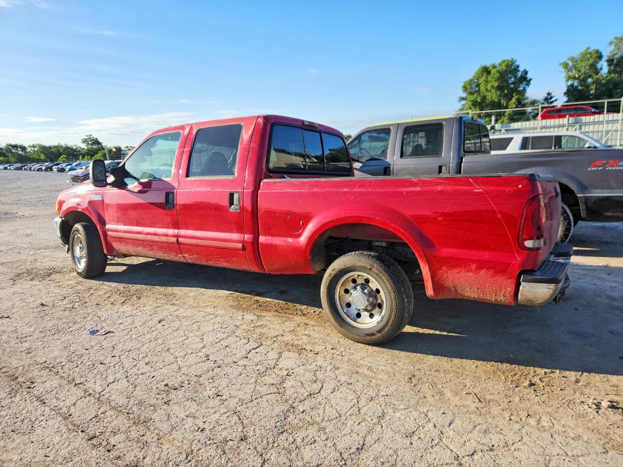 2001 Ford F250 Super Duty Red vin: 3FTNW20F71MA64765