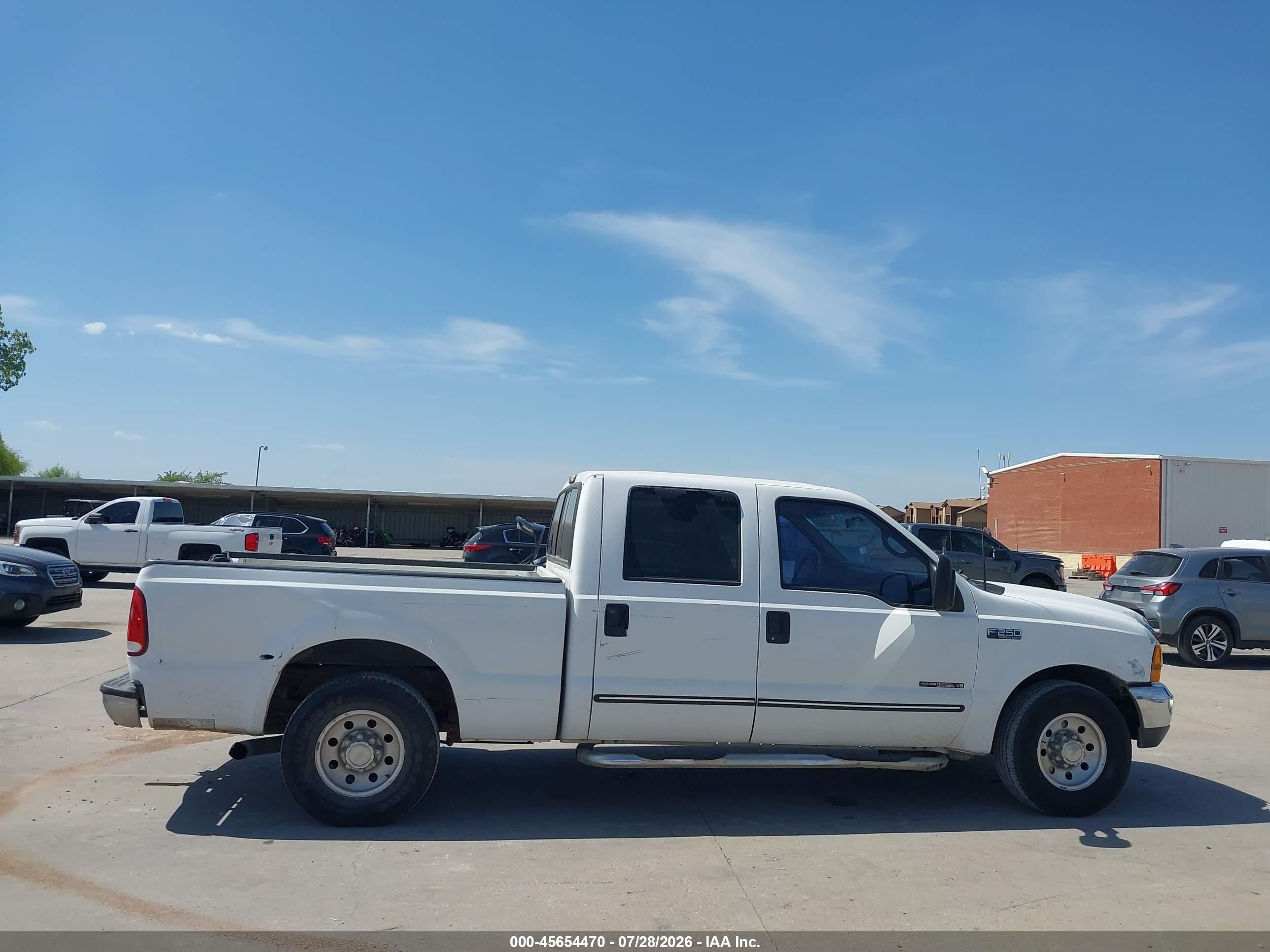 2000 Ford F-250 Lariat/xl/xlt White vin: 3FTNW20FXYMA35402