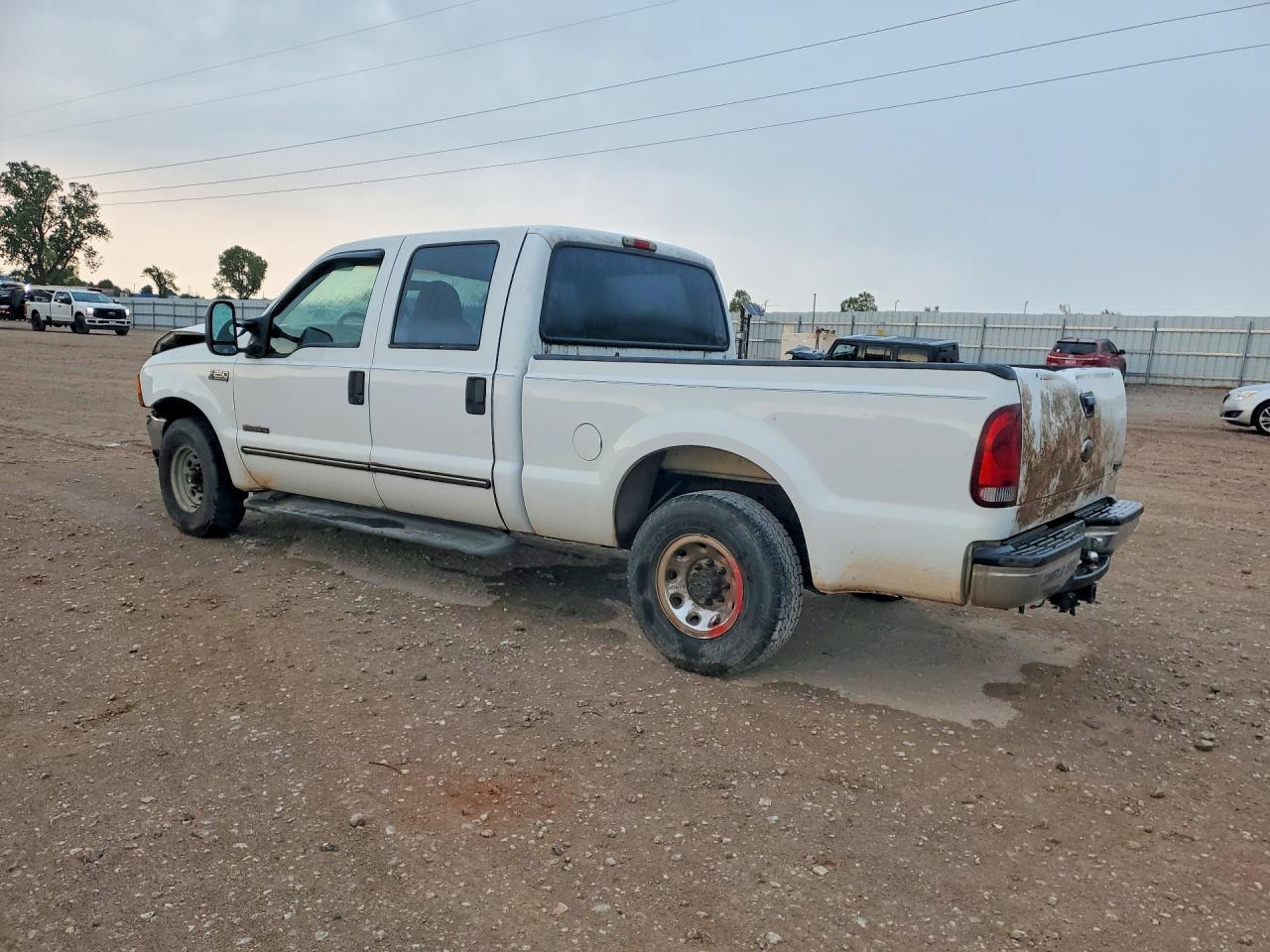 2000 Ford F250 Super Duty White vin: 3FTNW20FXYMA69663