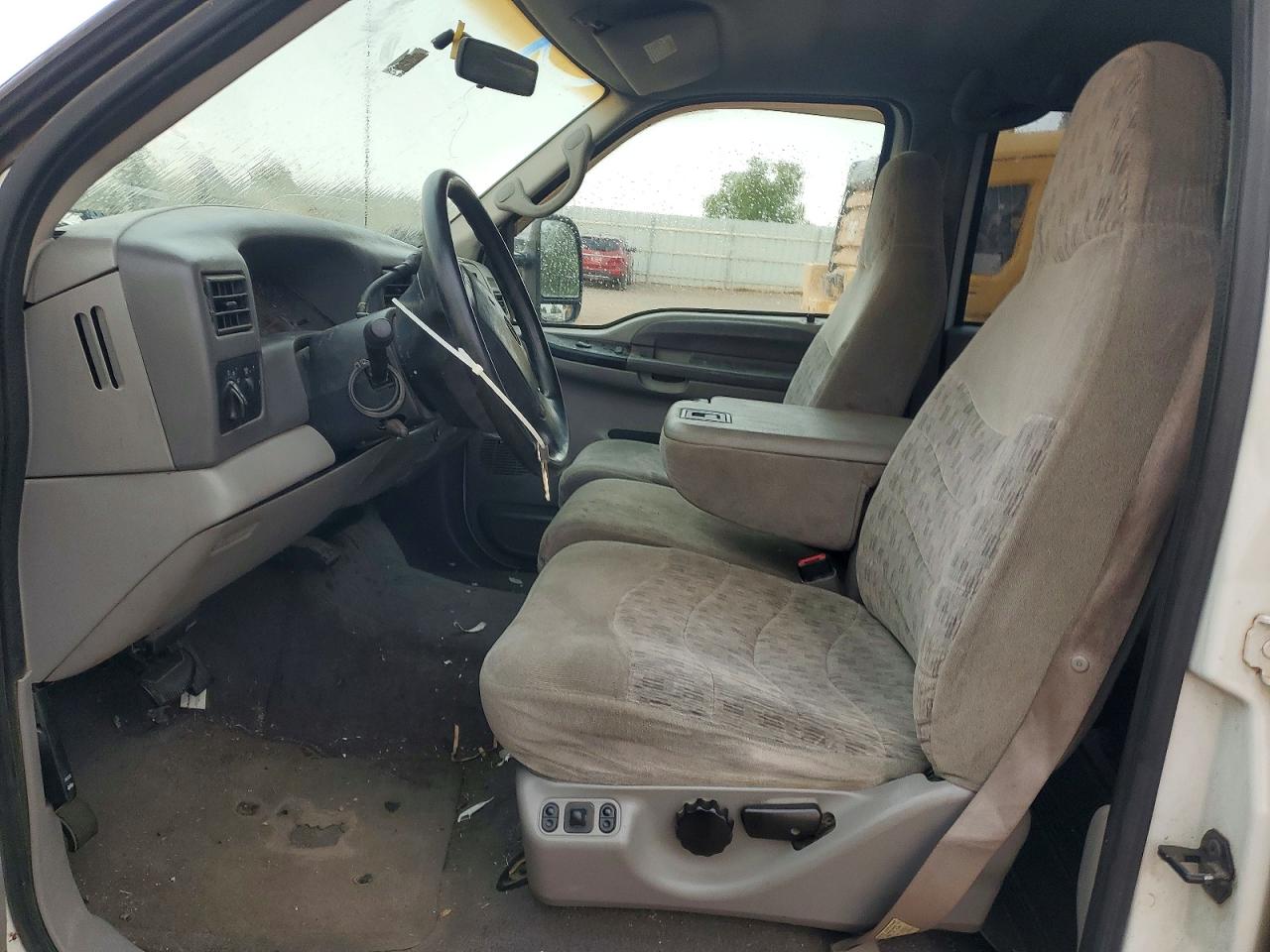 2000 Ford F250 Super Duty White vin: 3FTNW20FXYMA69663