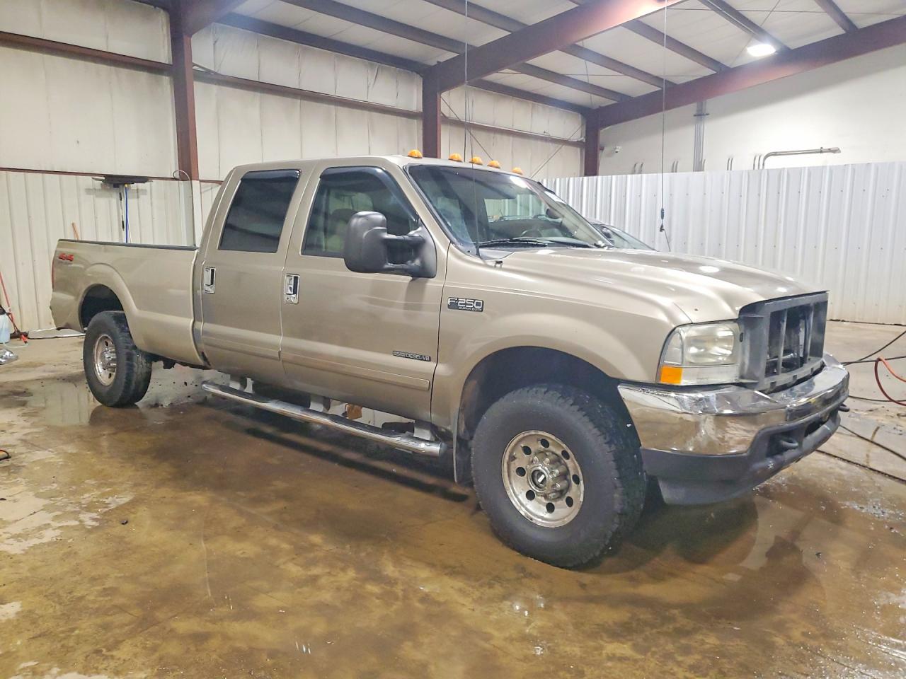 2002 Ford F250 Super Duty Tan vin: 3FTNW21F22MA23184