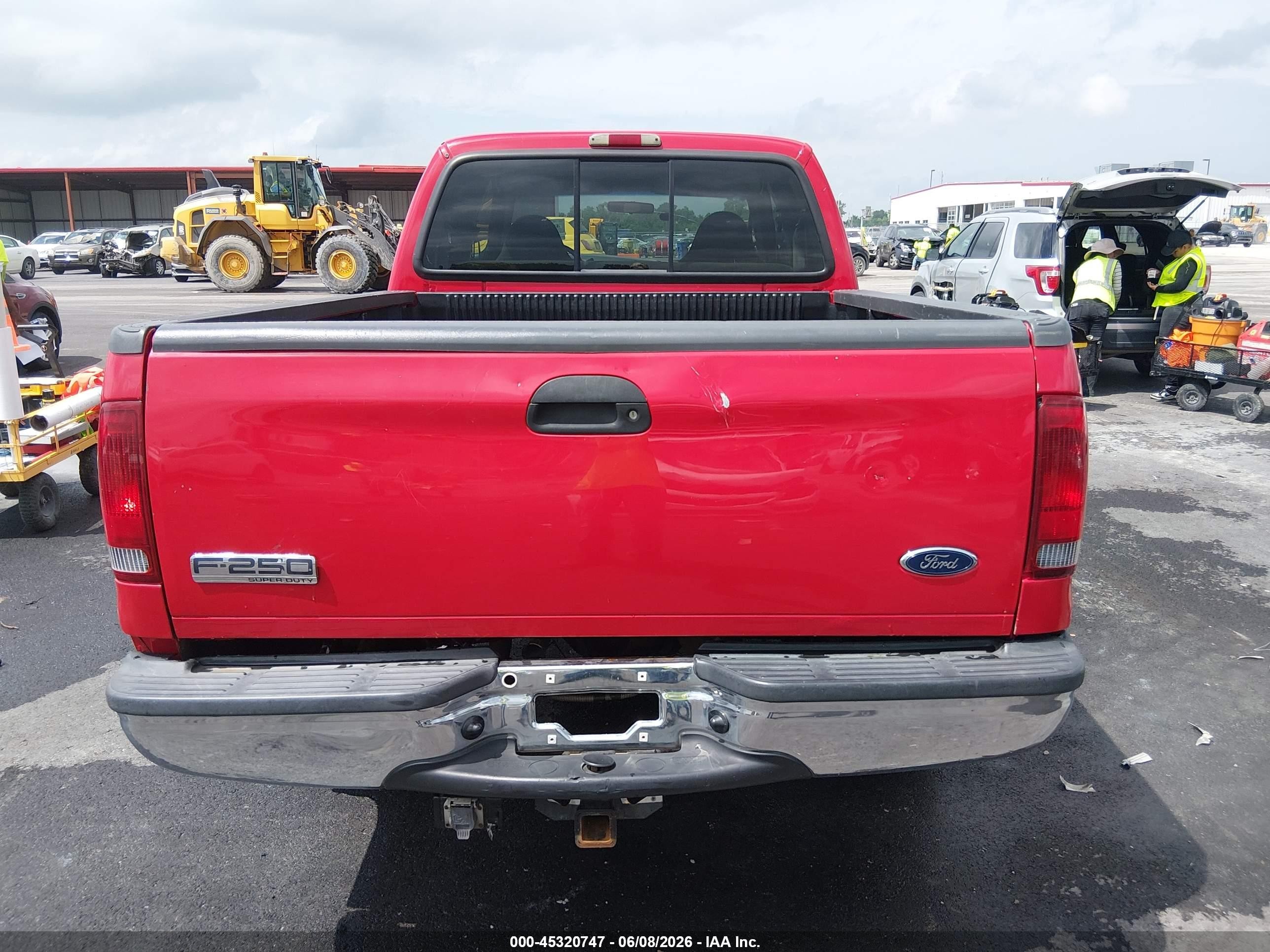 2001 Ford F-250   Red vin: 3FTNW21F51MA77156