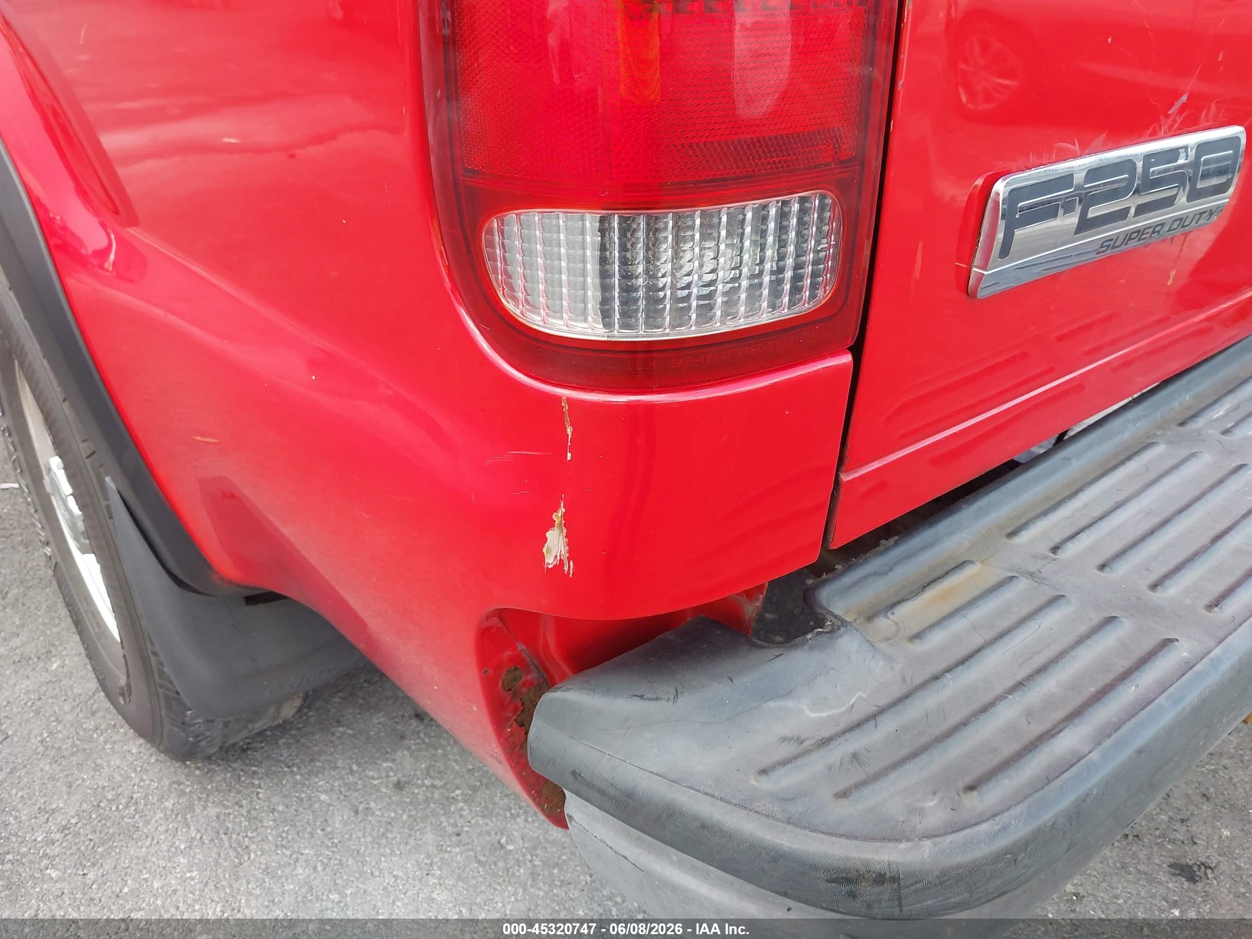 2001 Ford F-250   Red vin: 3FTNW21F51MA77156