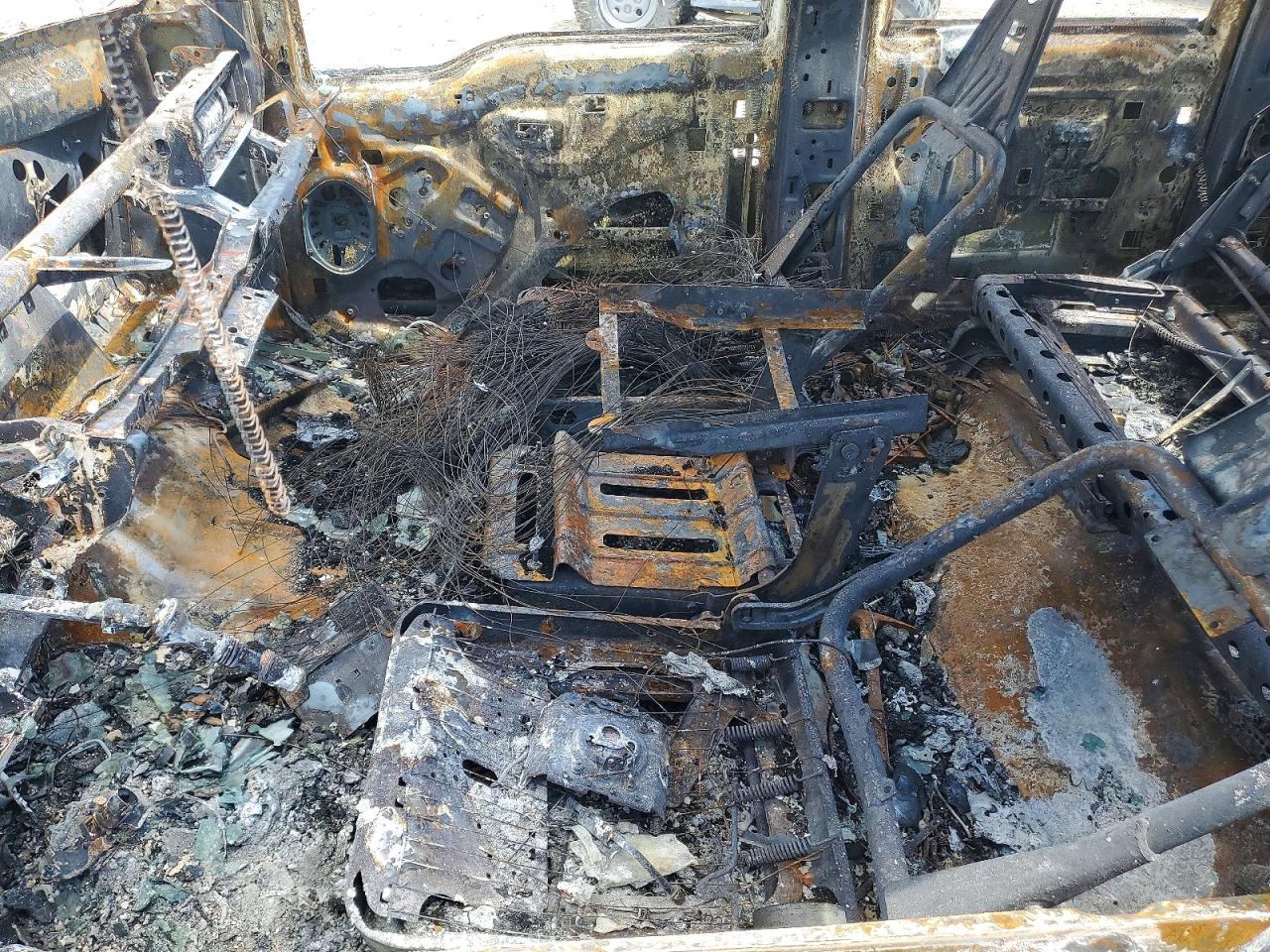 2002 Ford F250 Super Duty Burn vin: 3FTNW21F62MA21101